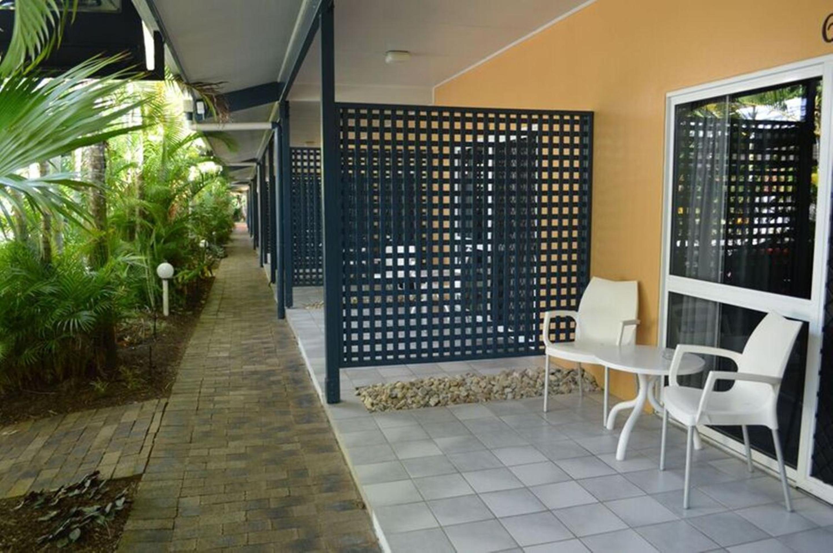 Lazy Lizard Motor Inn - Image 4