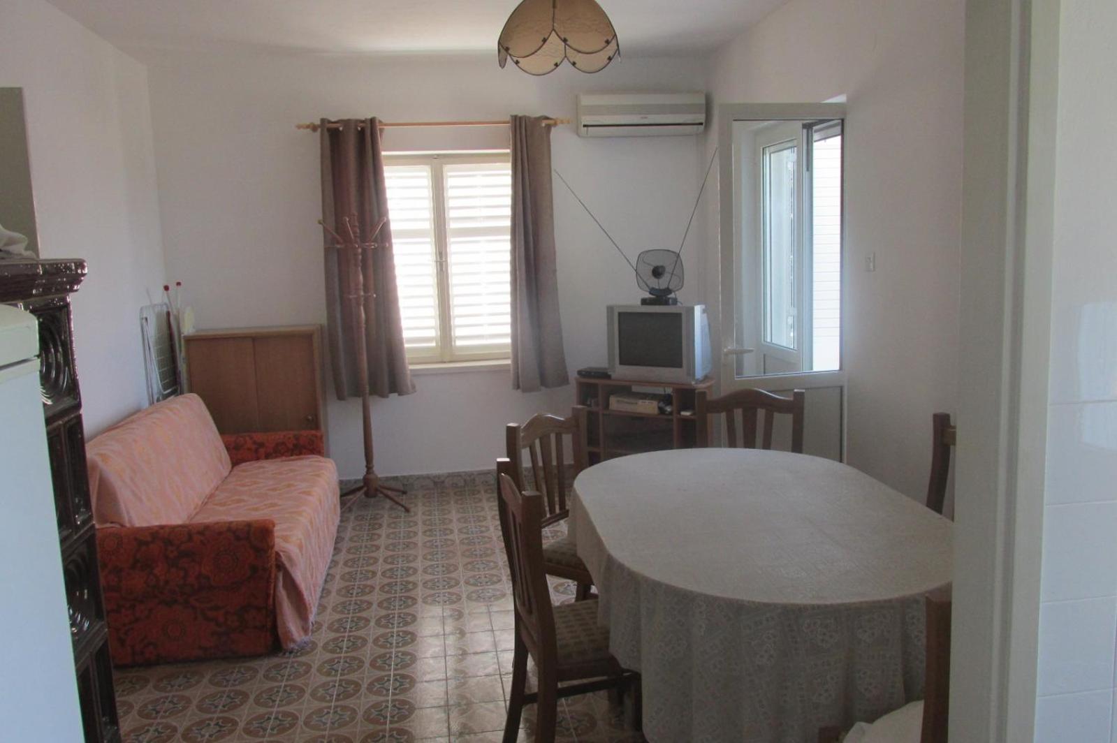 Holiday home view 5