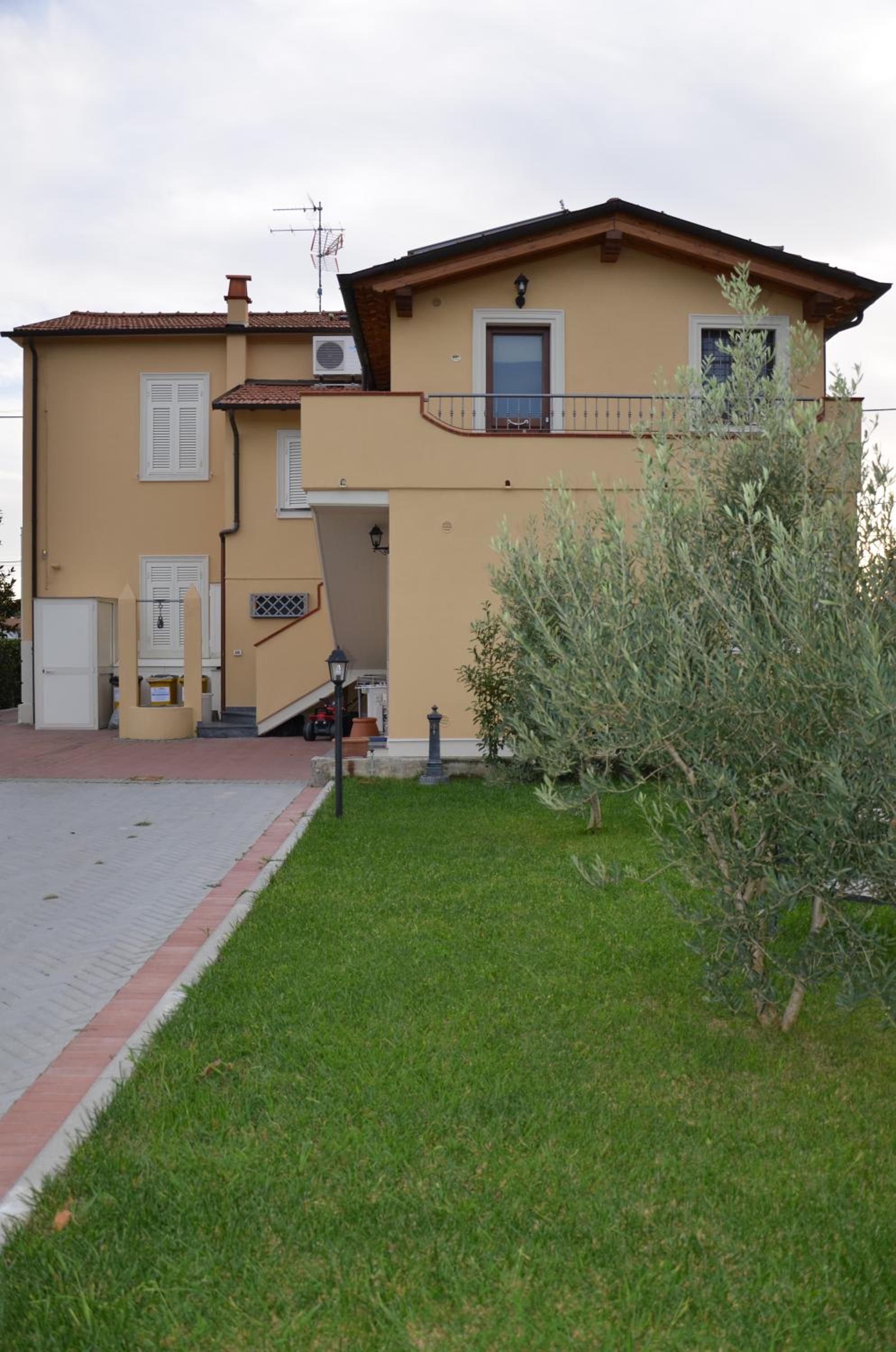 Photo 18
