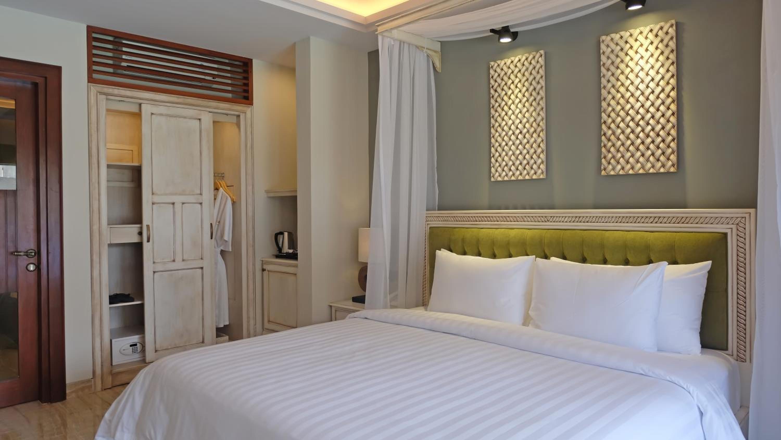 Sense Canggu Beach Hotel