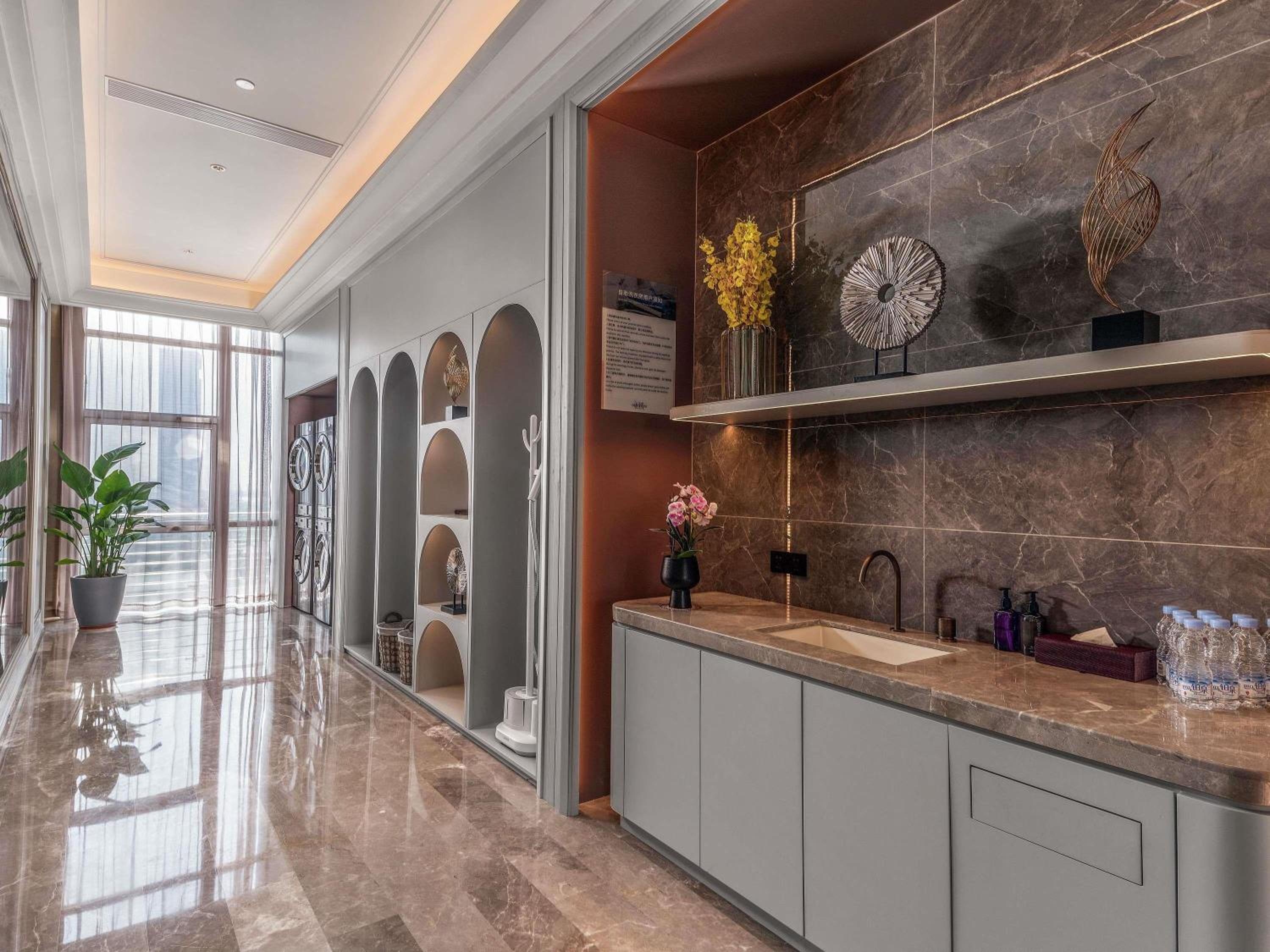 Mercure Guangzhou Financial City - Free Shuttle Bus to Canton Fair Complex During Canton Fair Period