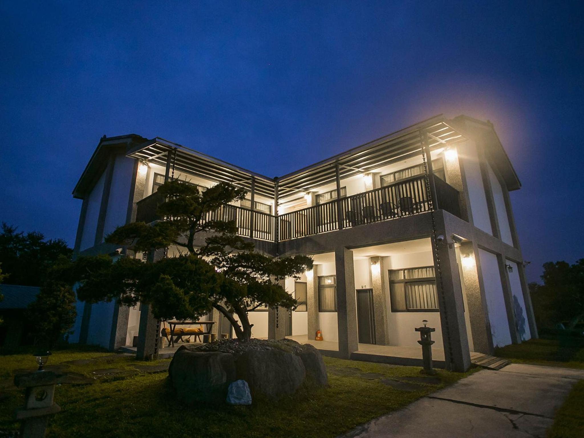 Flying Villa