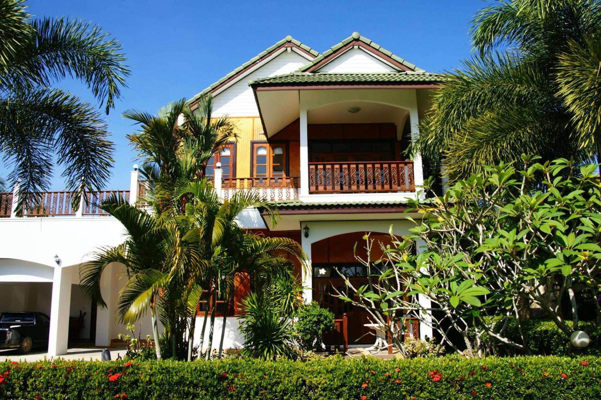 Jungle Village Bungalow