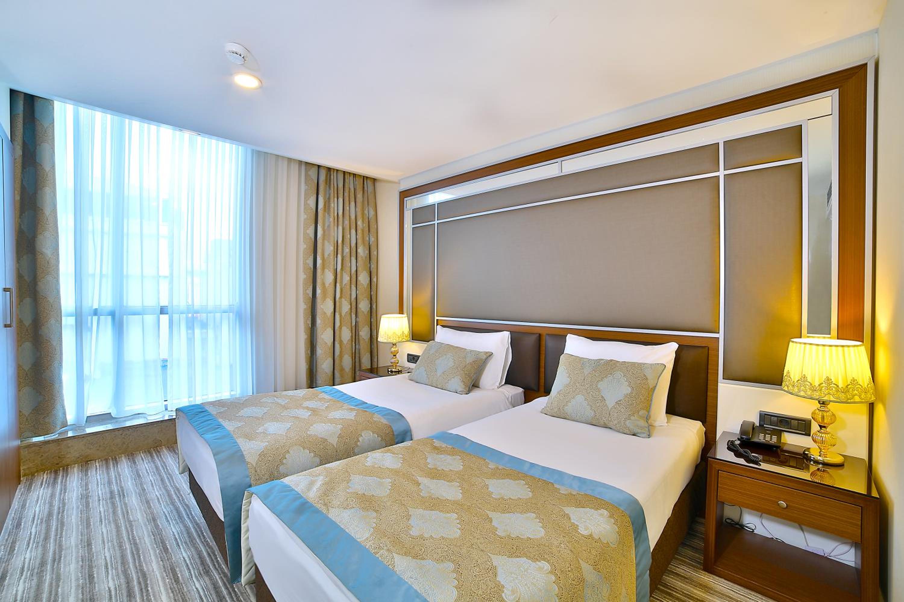 Monaco Otel - Image 8