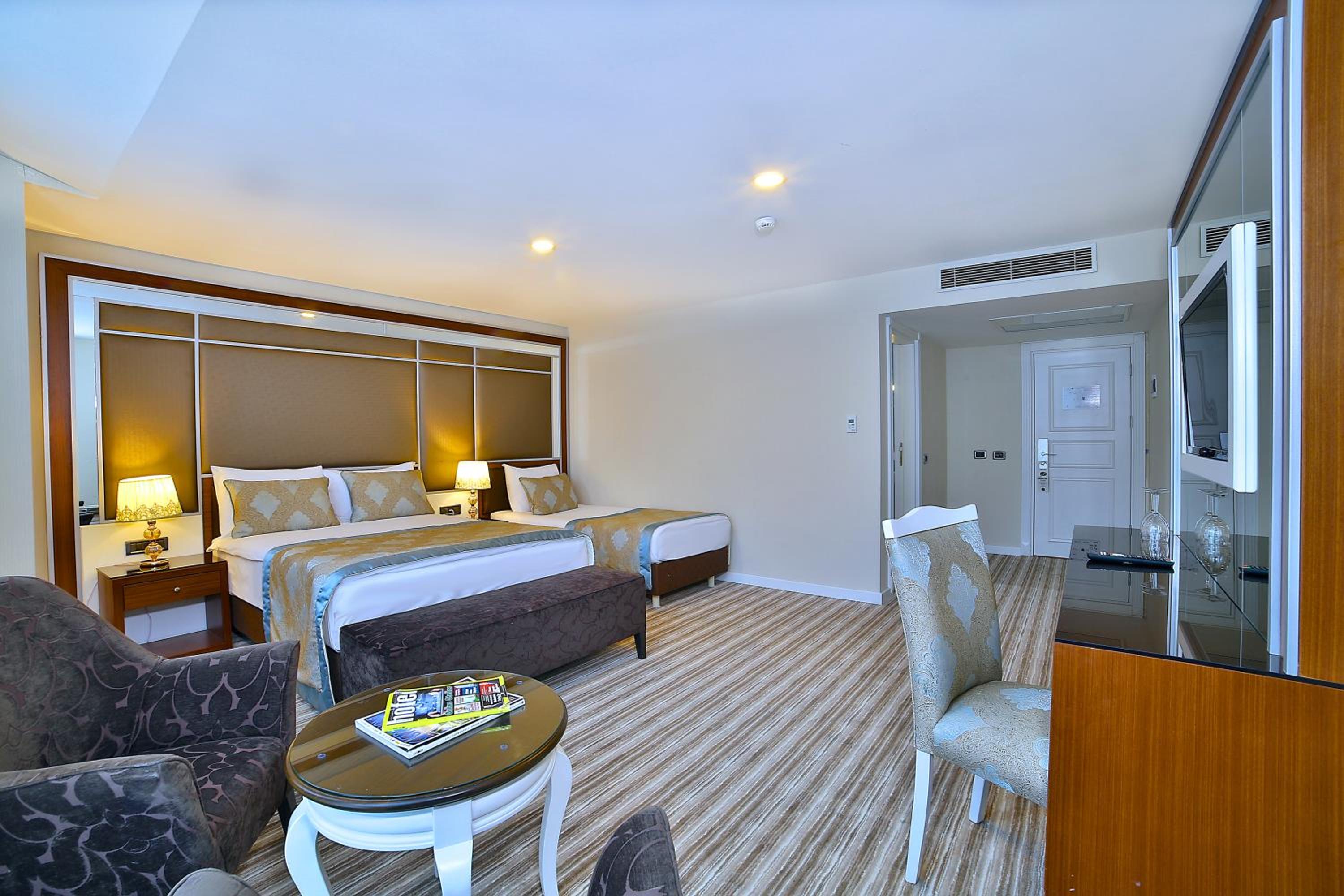 Monaco Otel - Image 22