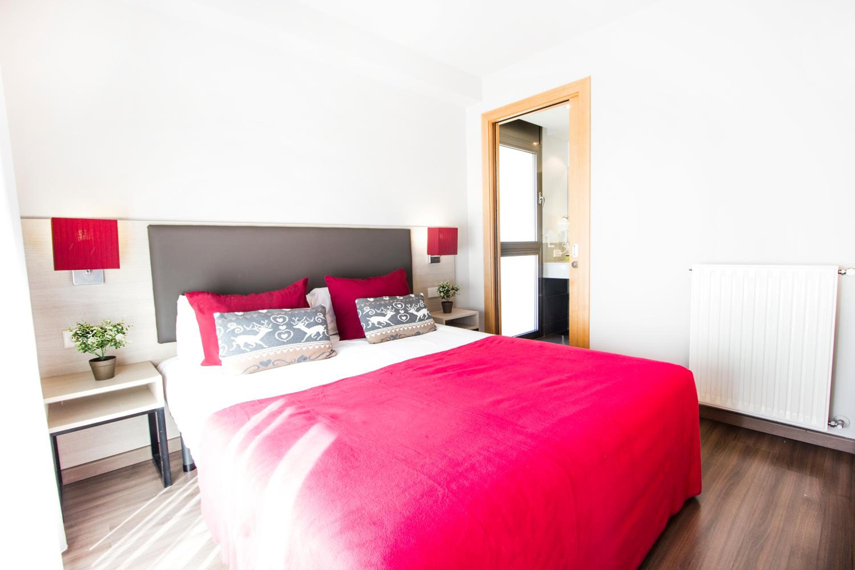 Tarter Mountain Suites
