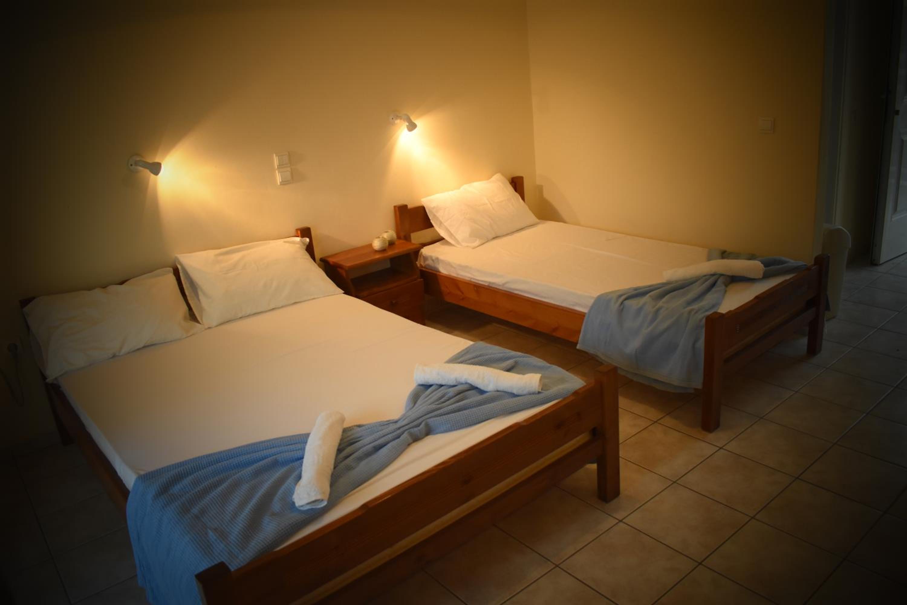 Parashis Studios photo 5