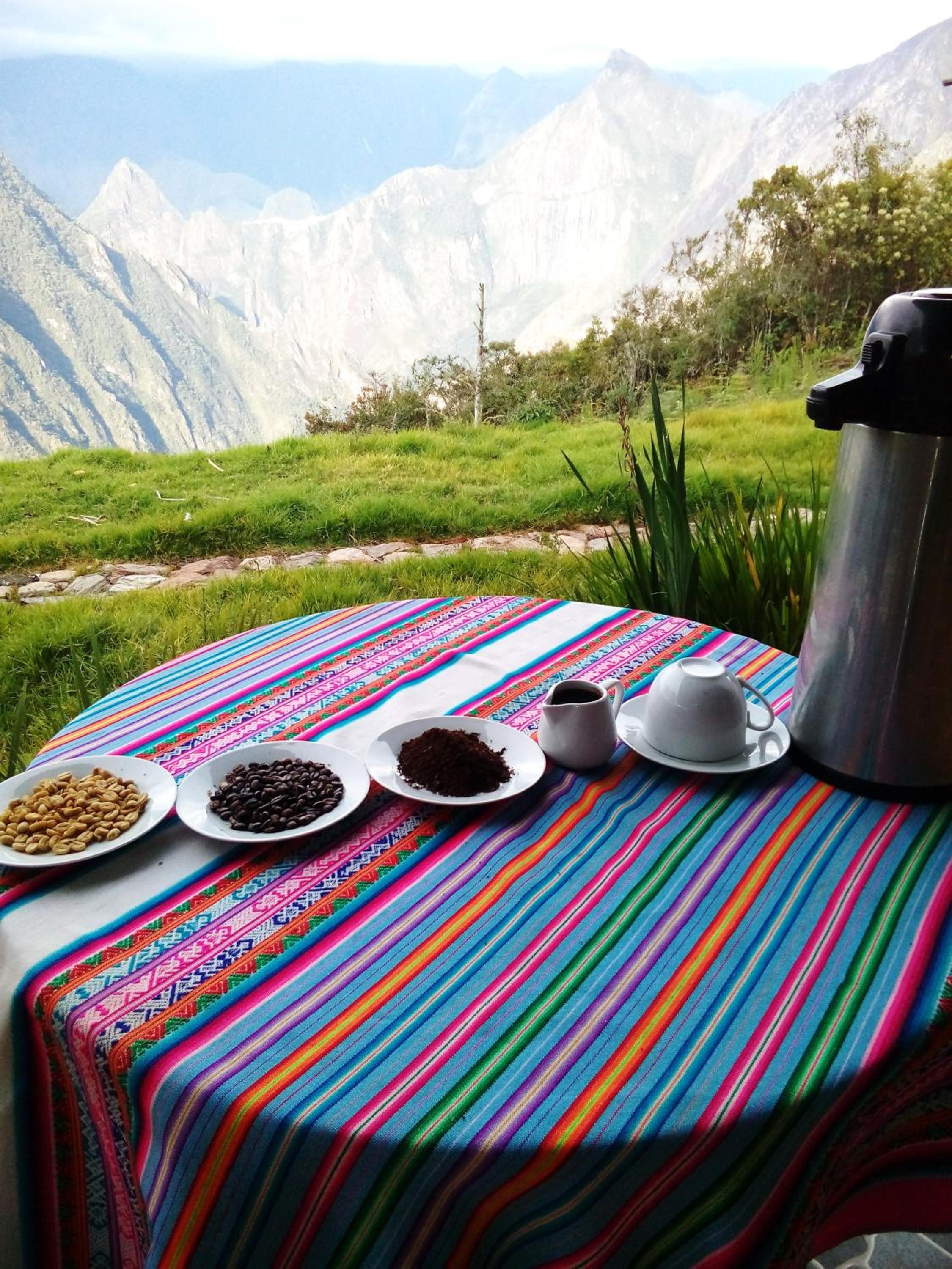 Llactapata Lodge overlooking Machu Picchu - camping - restaurant