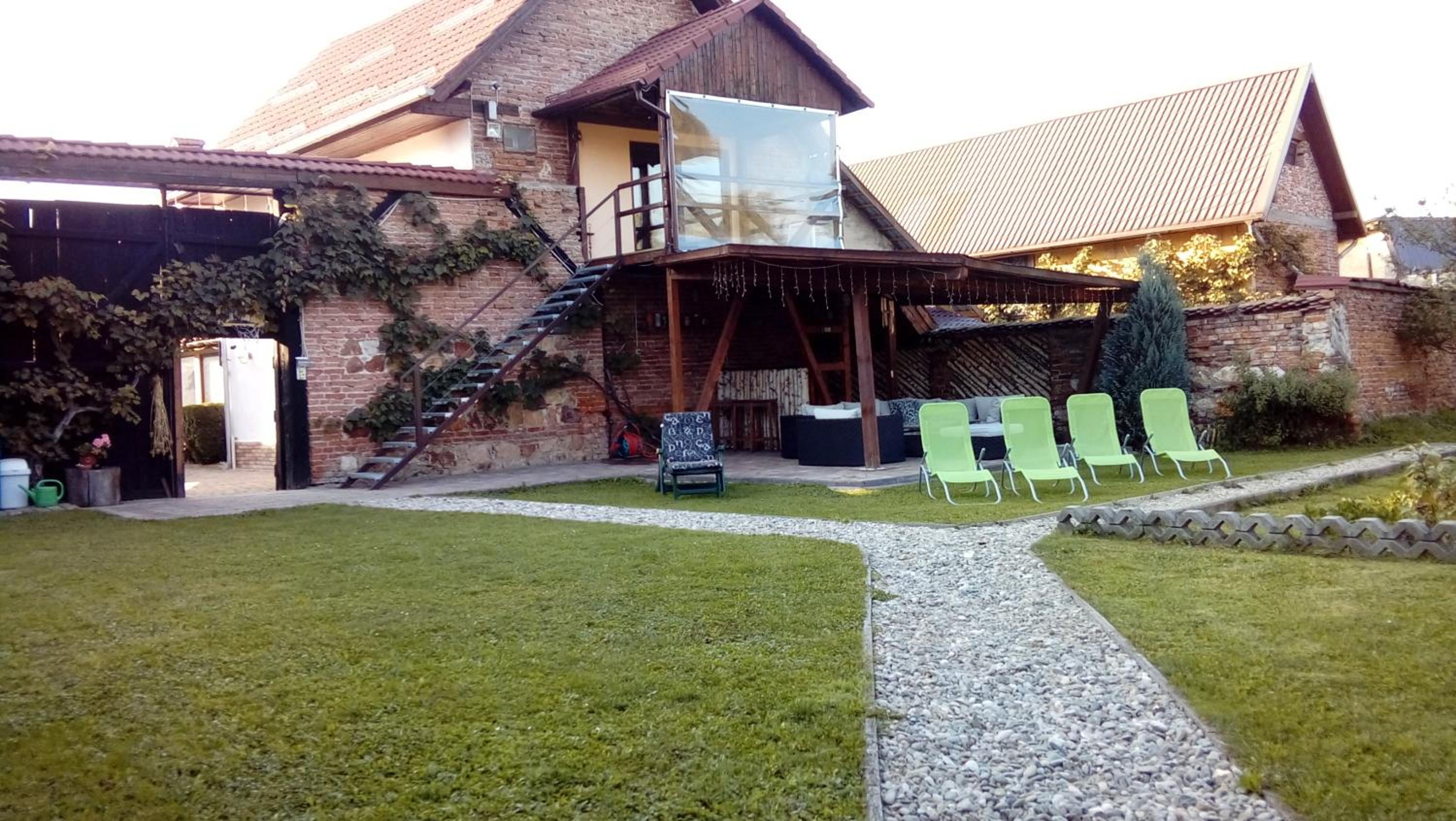 Photo 16
