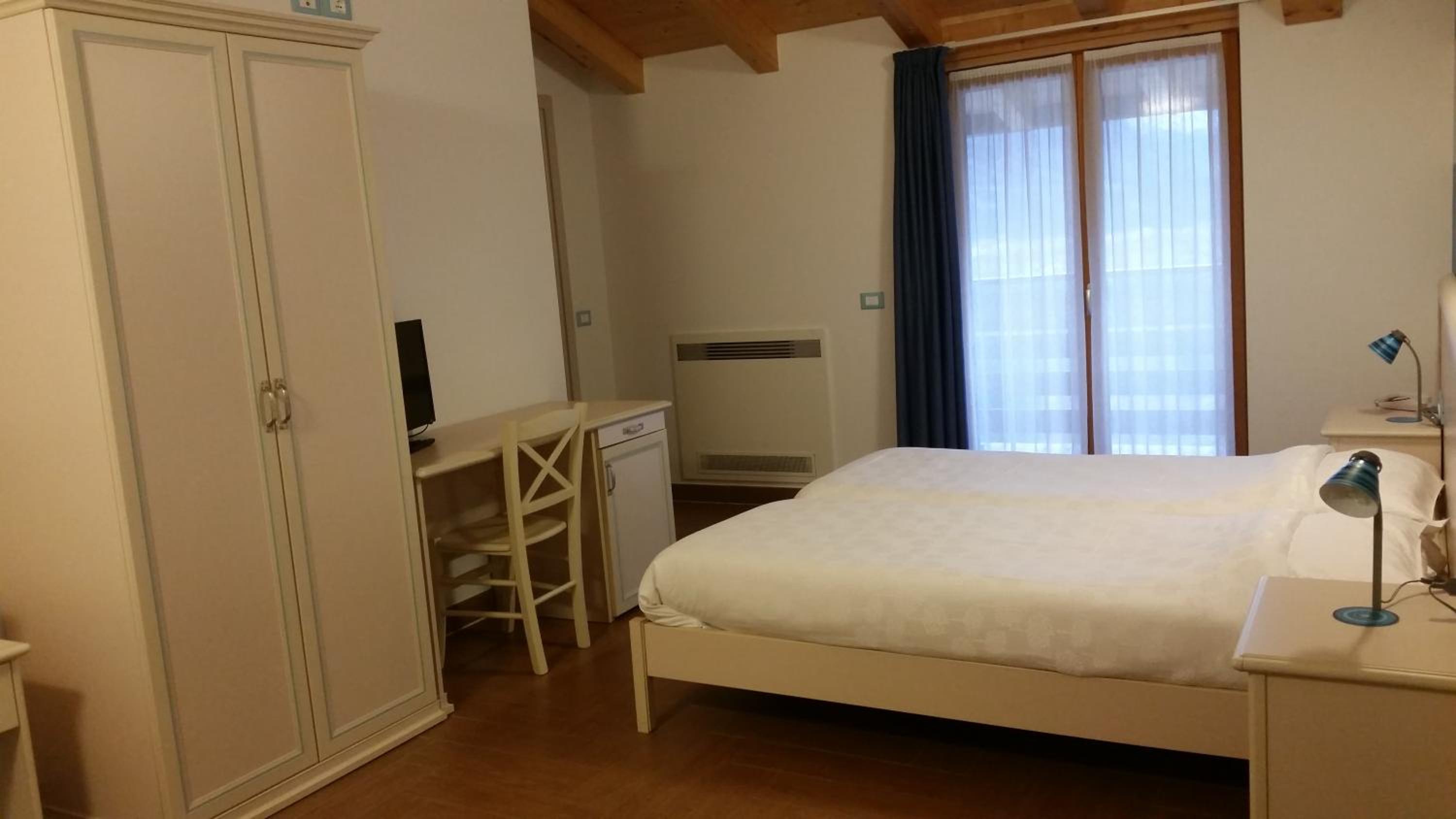Photo 42
