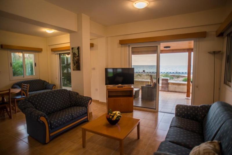 Beachfront Villa Thomas 5
