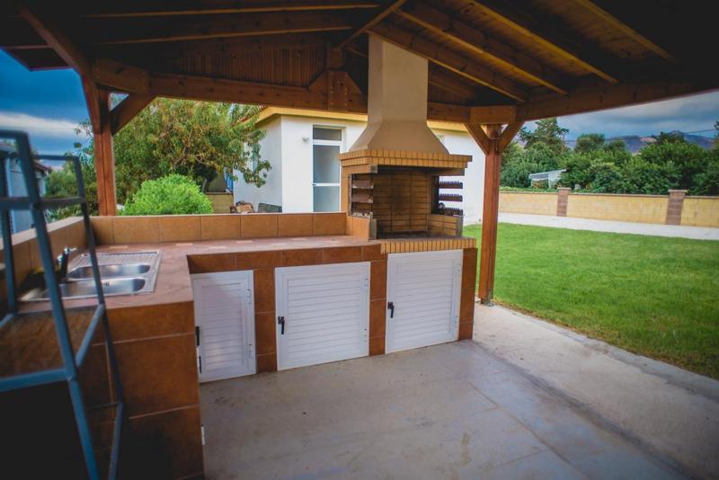 Beachfront Villa Thomas 5