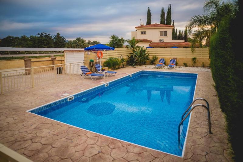 Beachfront Villa Thomas 5