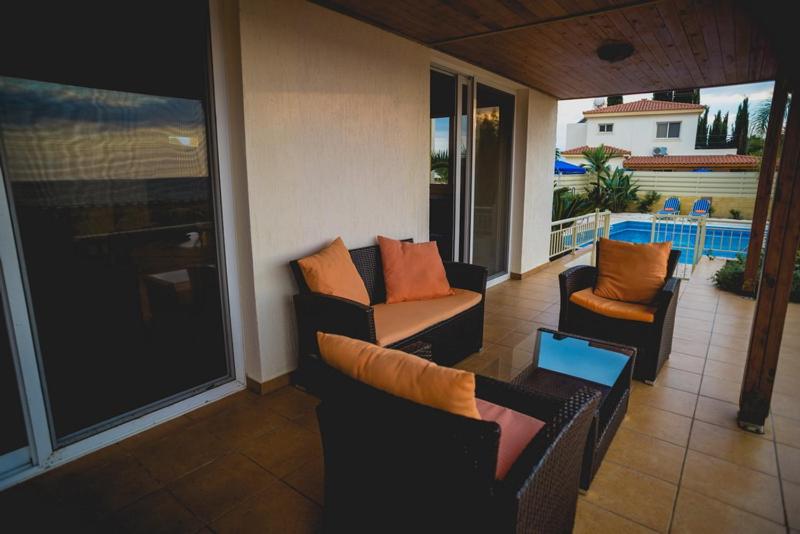 Beachfront Villa Thomas 5