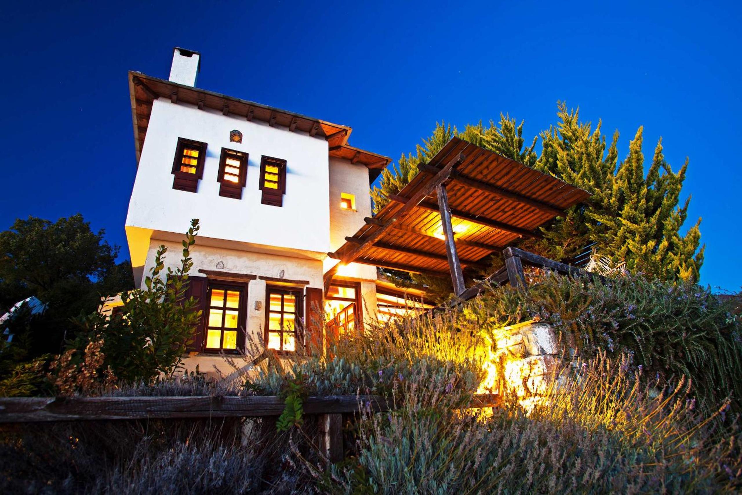 Pelion Homes
