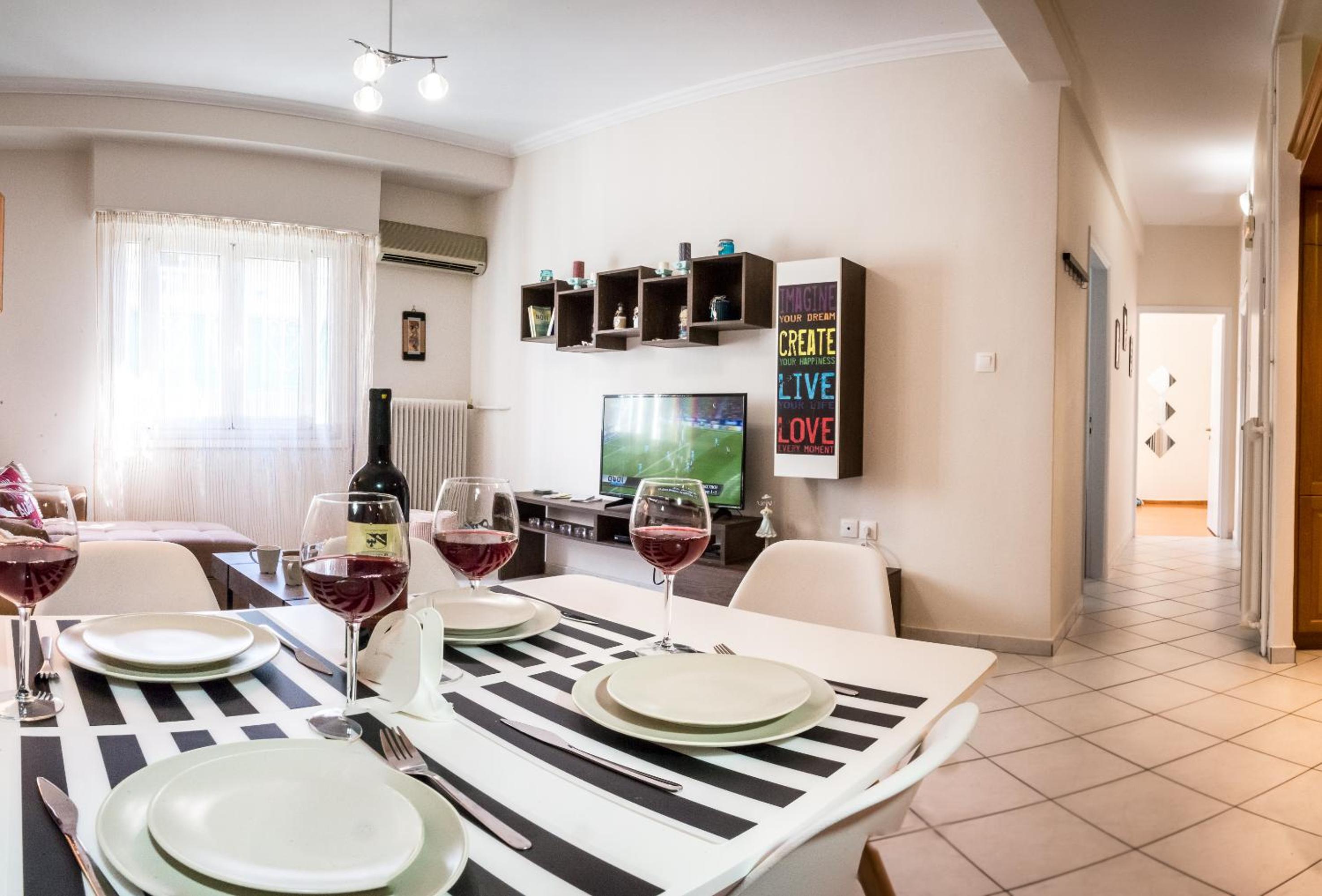 Pisces - City Center Apartment photo 3