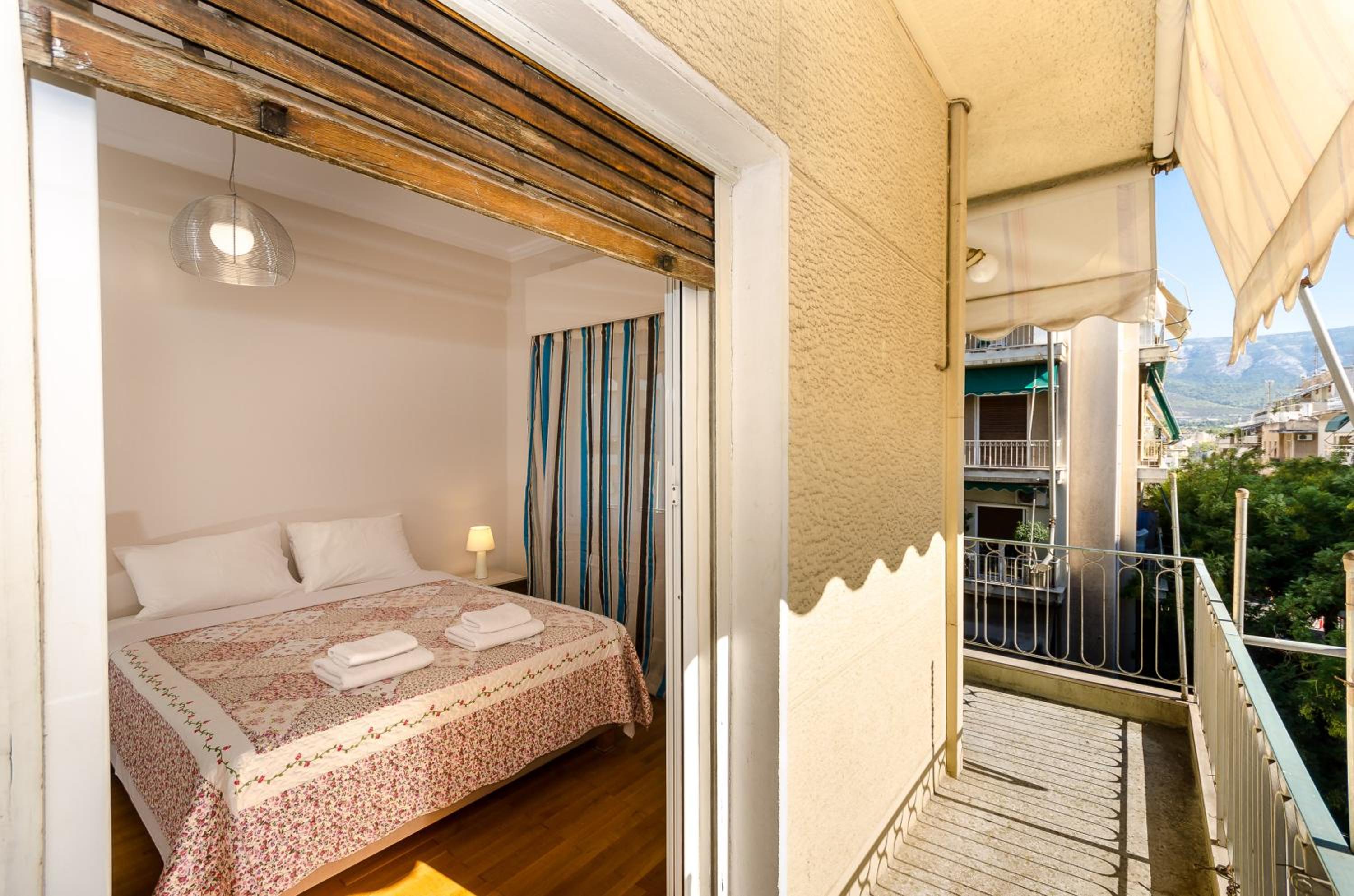 Pisces - City Center Apartment photo 5