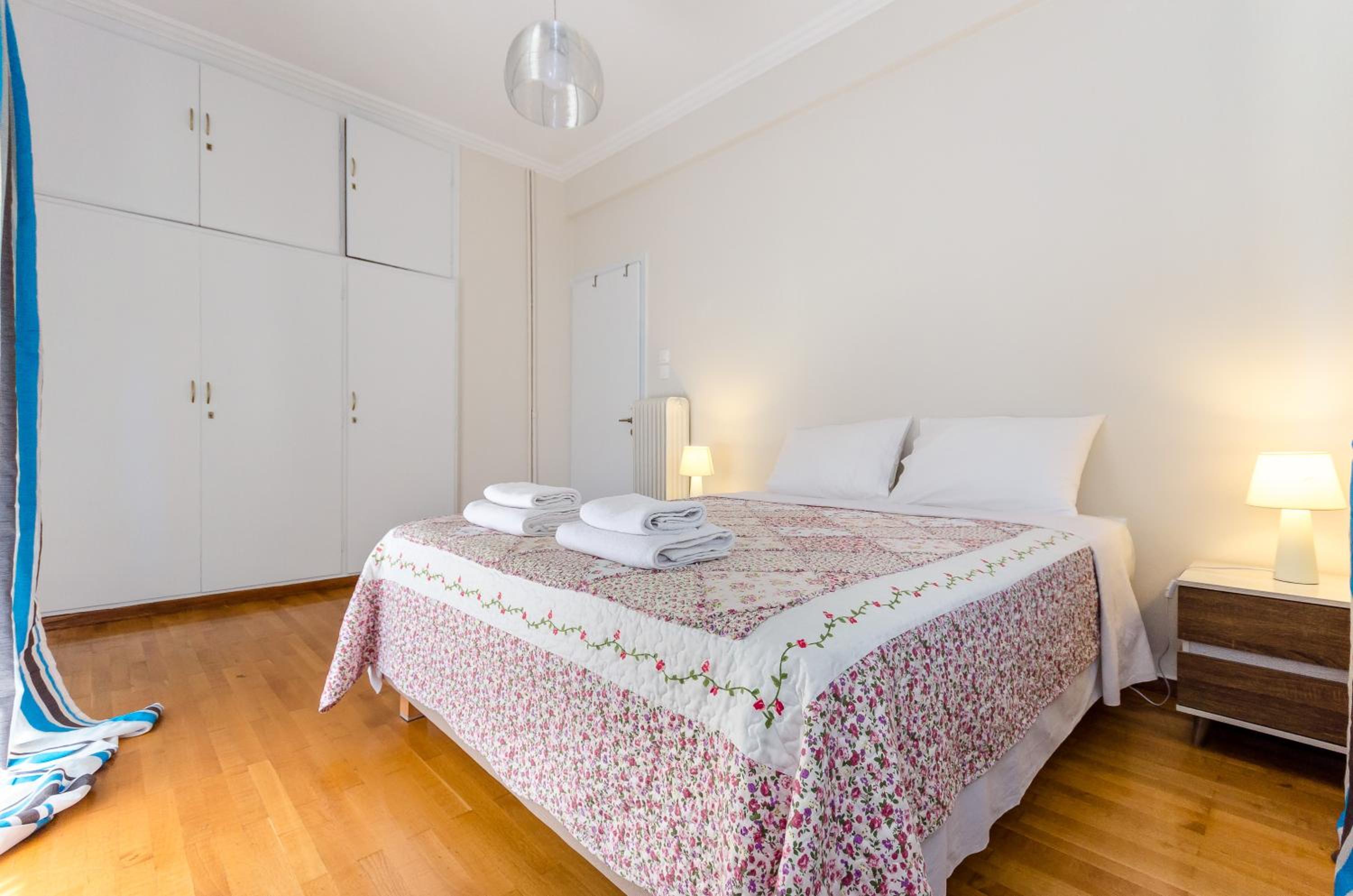 Pisces - City Center Apartment photo 2