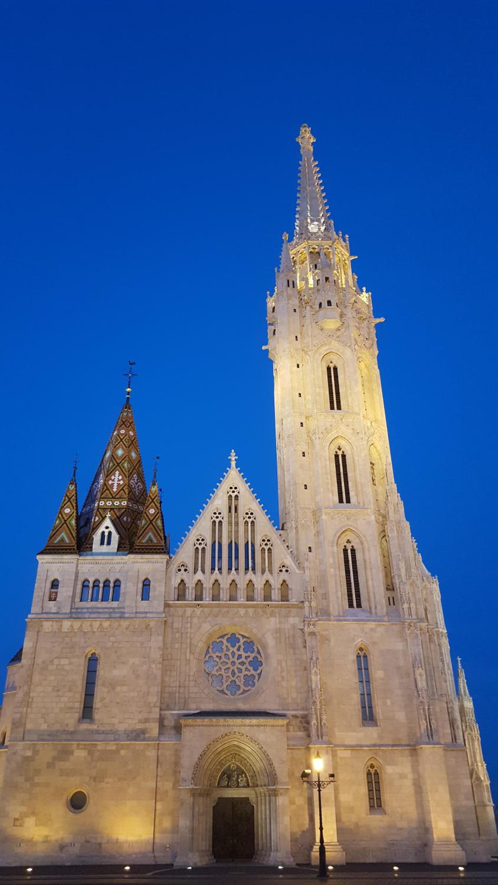 Budapest Minimal Style - You will love it! view 5