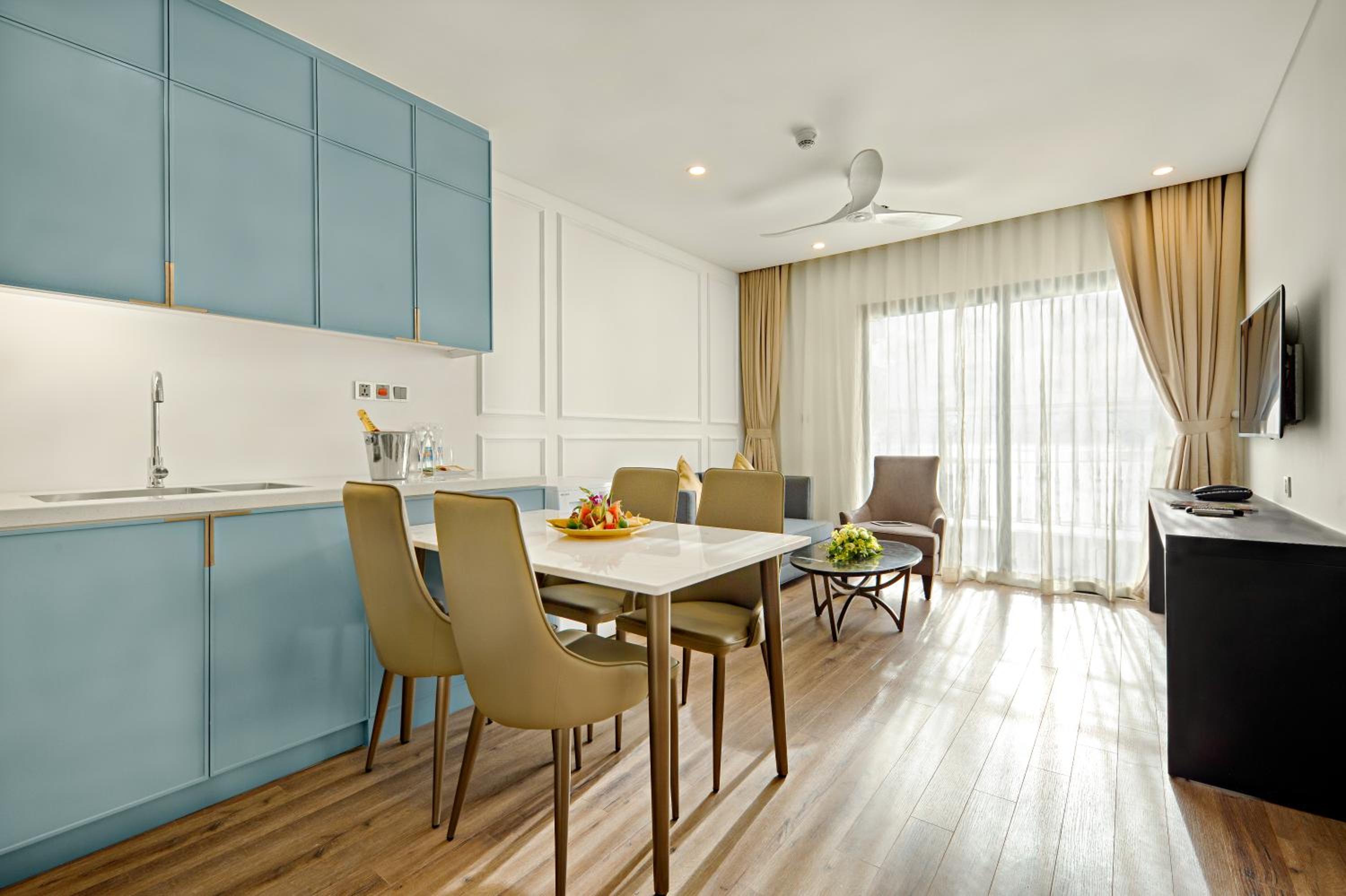 Wyndham Danang Golden Bay 70