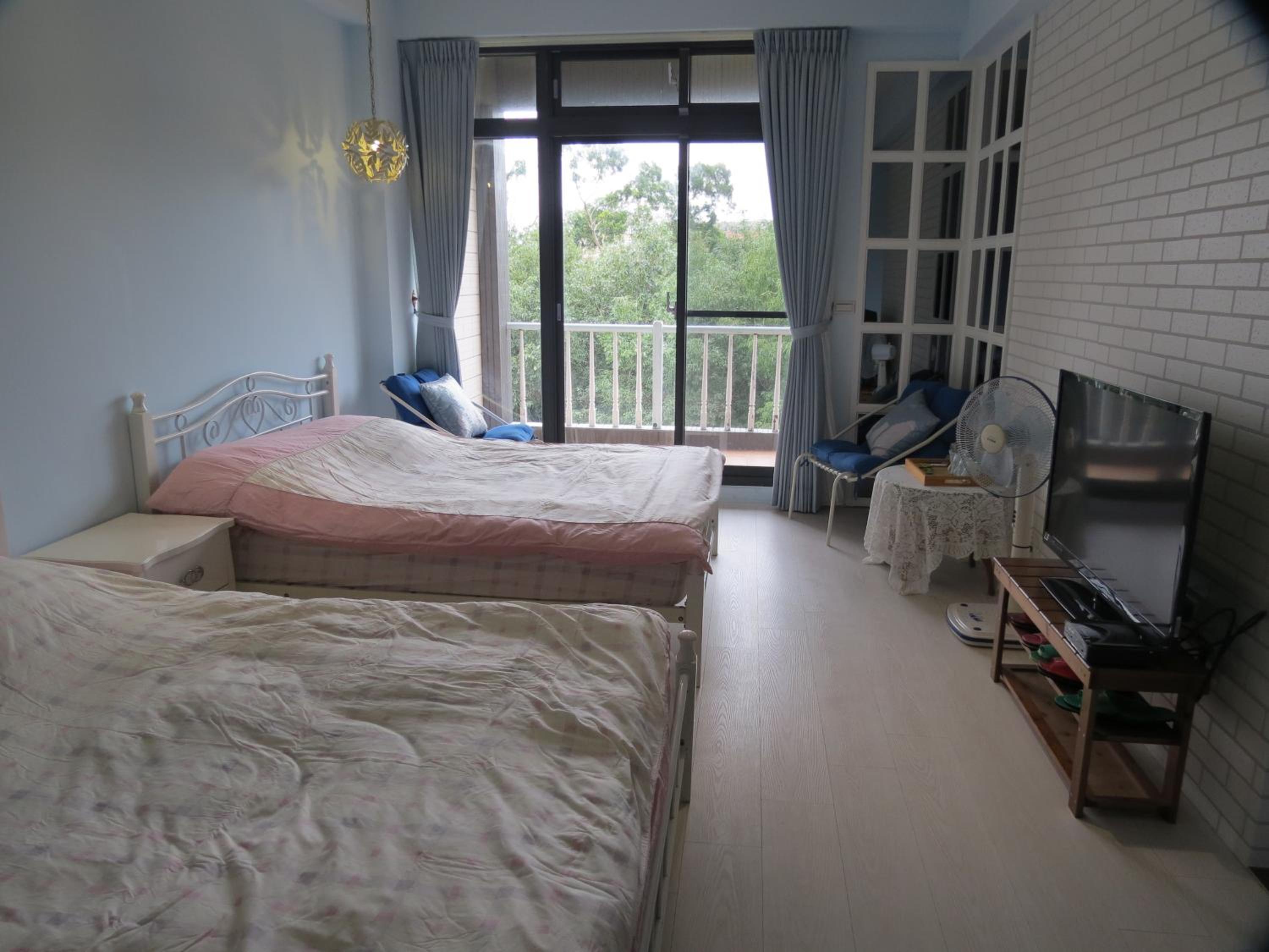 Photo 8