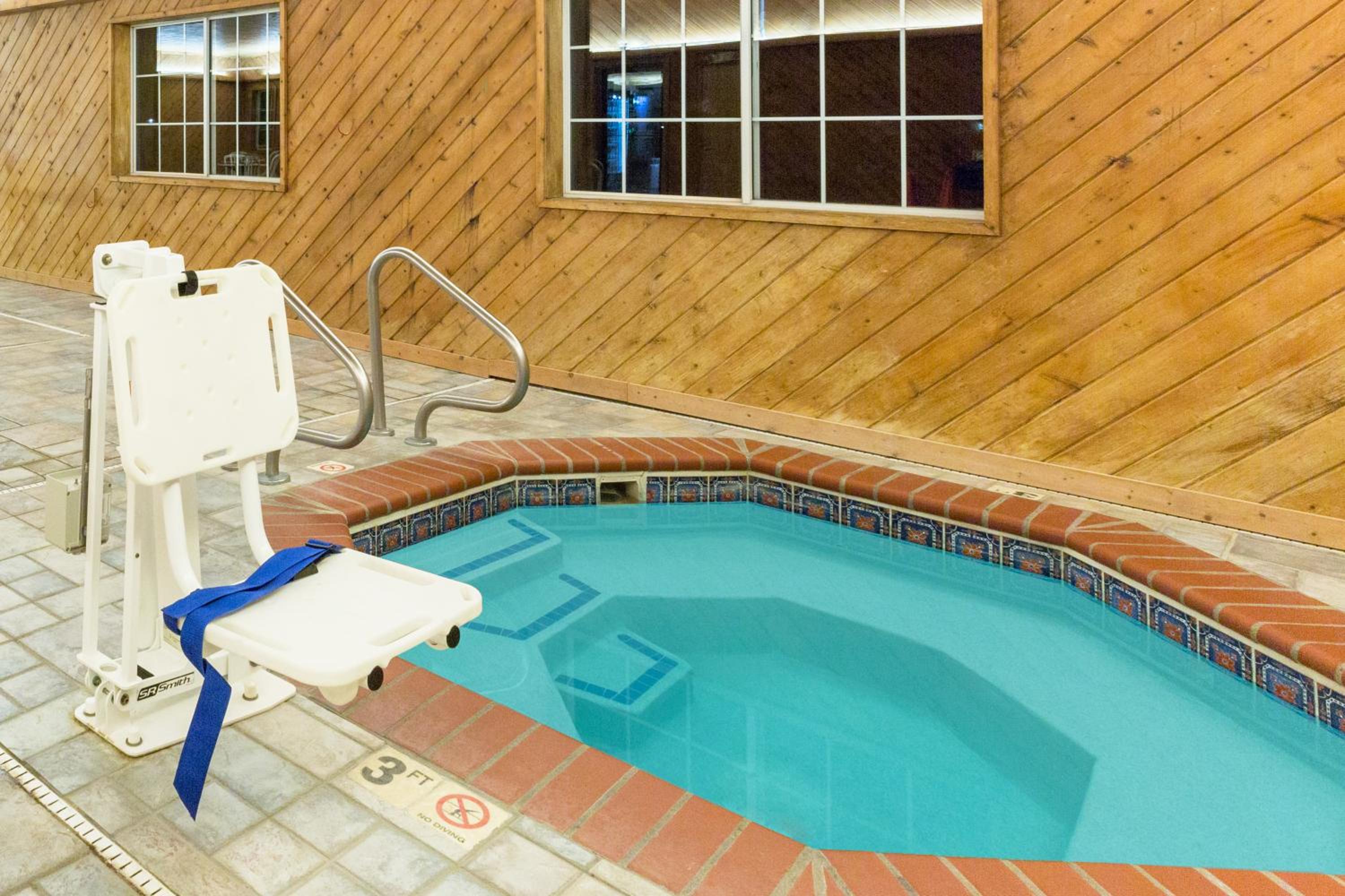 Super 8 by Wyndham Clarinda - Property Image 7