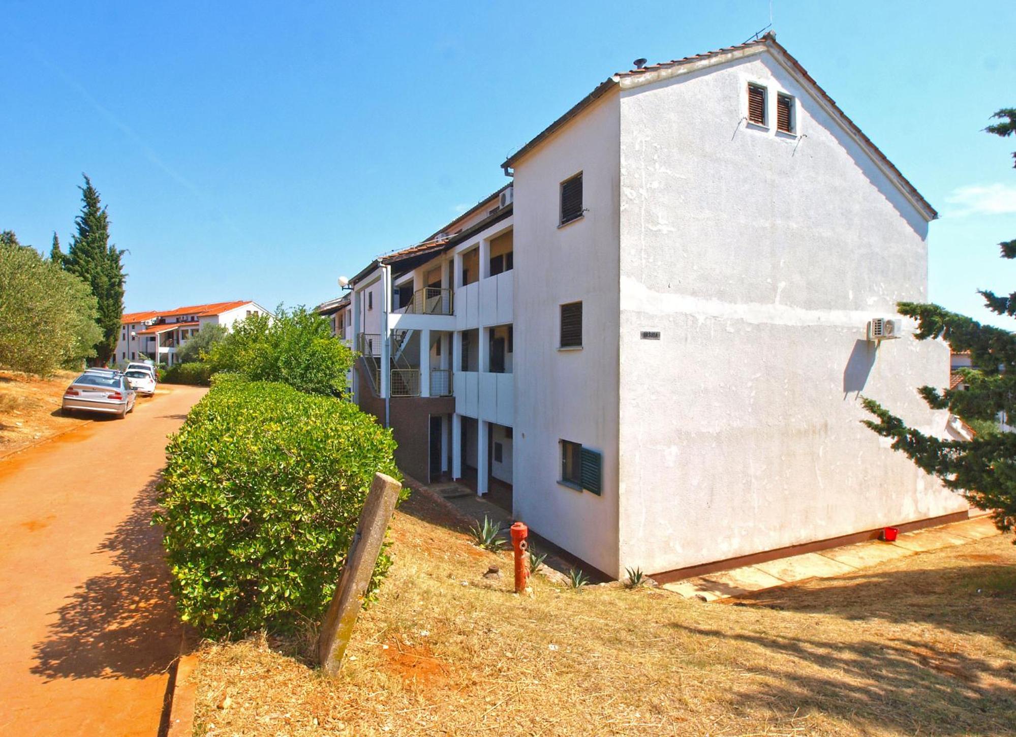 Apartment Stipe 1444 view 3