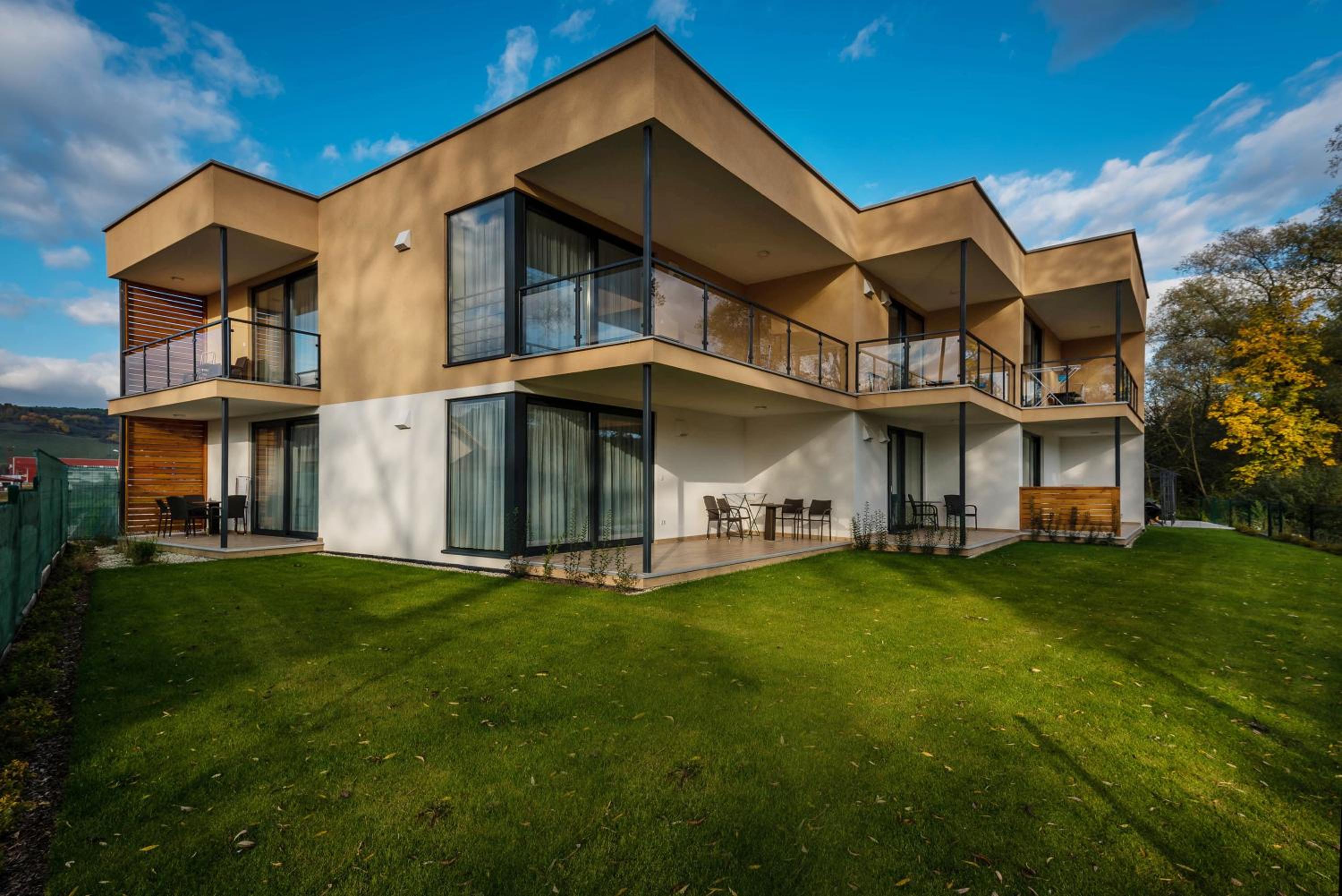 Hotel Apartmánový Dom Kriváň - Image 1