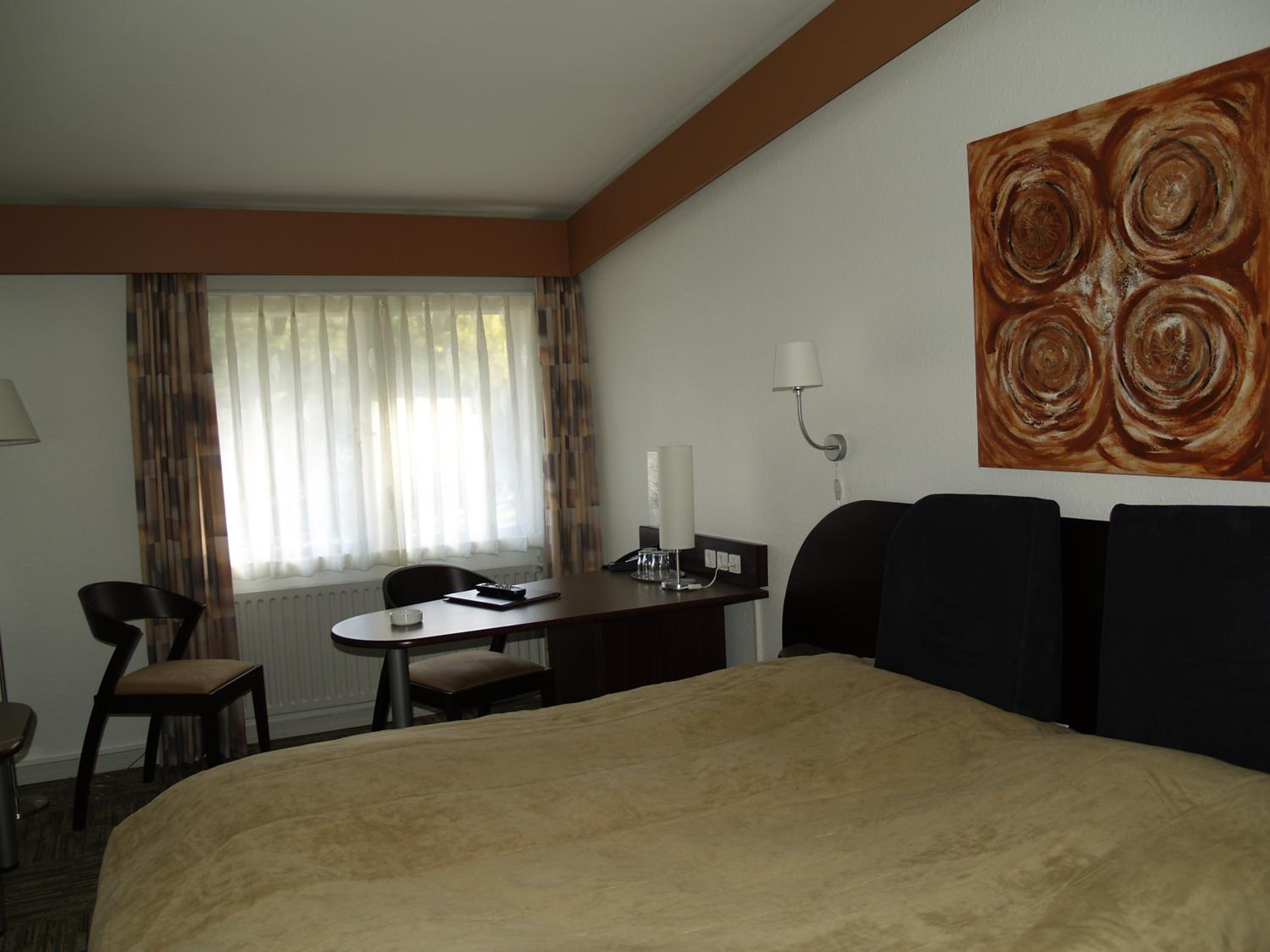 Photo 9