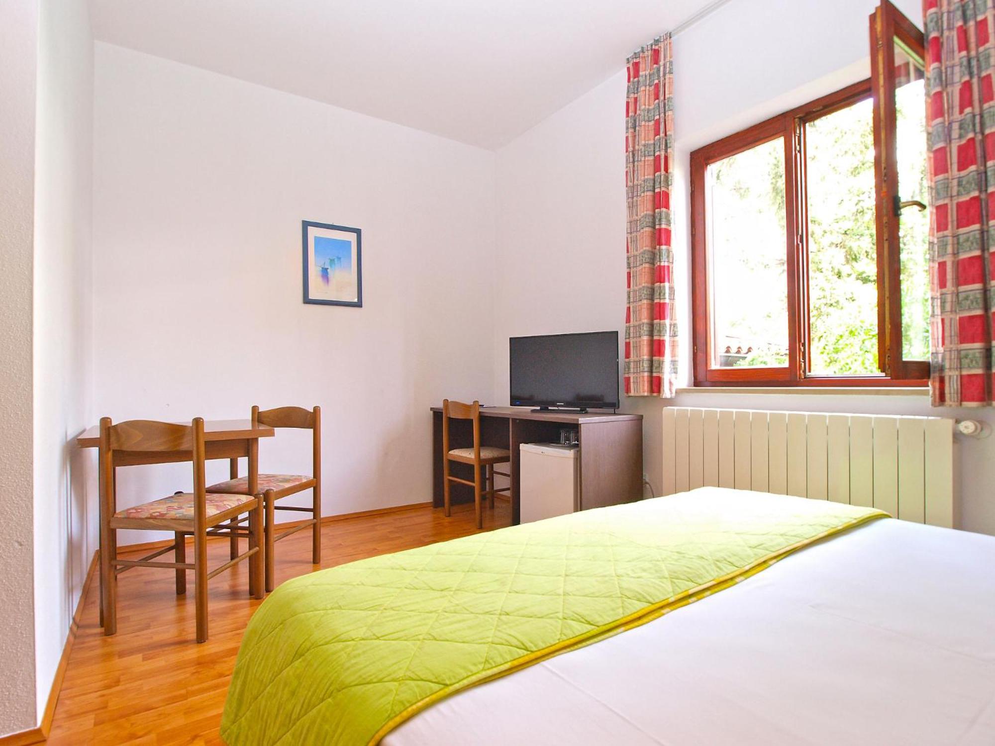 Rooms Ivica 1452