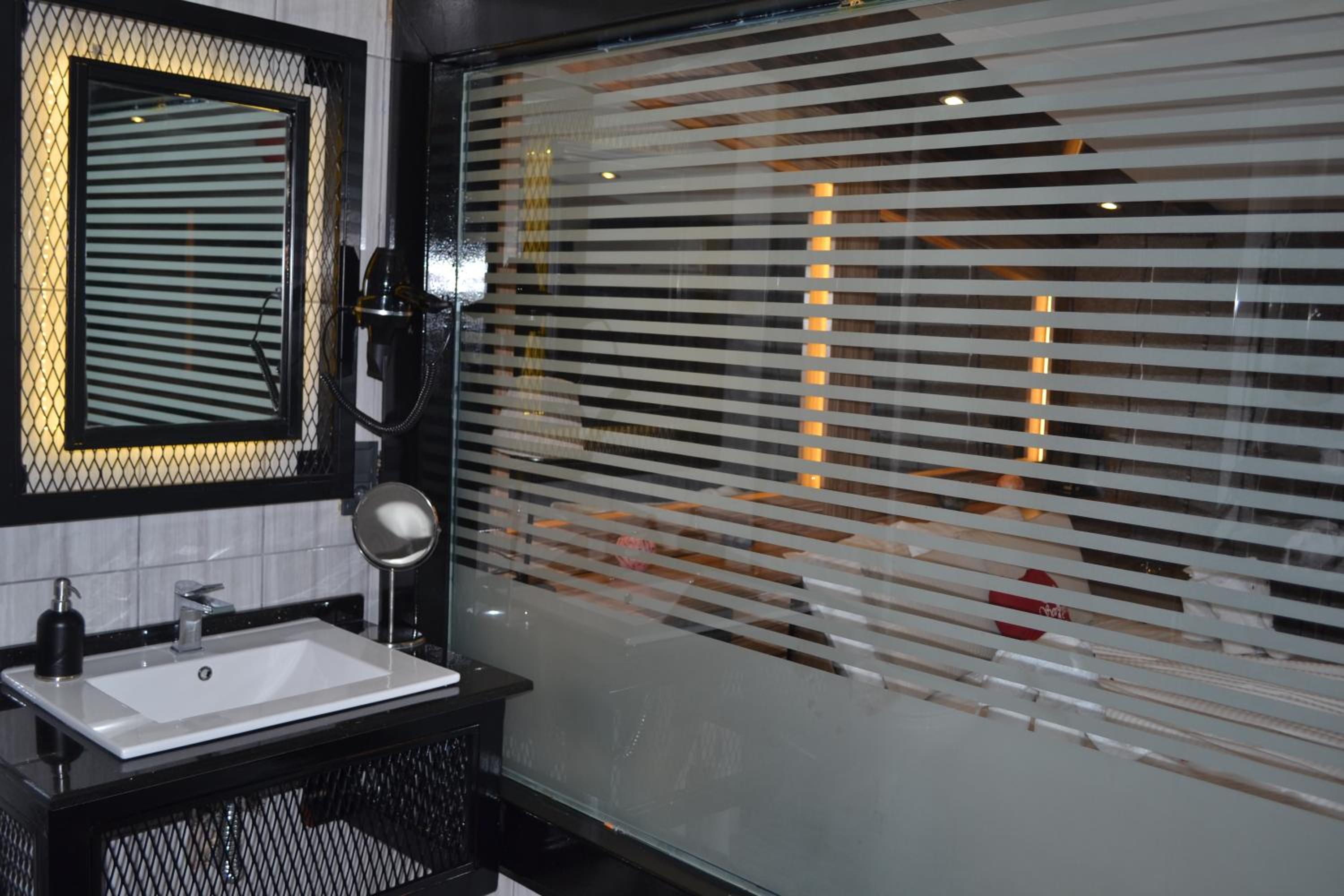 Gümüş Sarayı Süitleri - Image 7