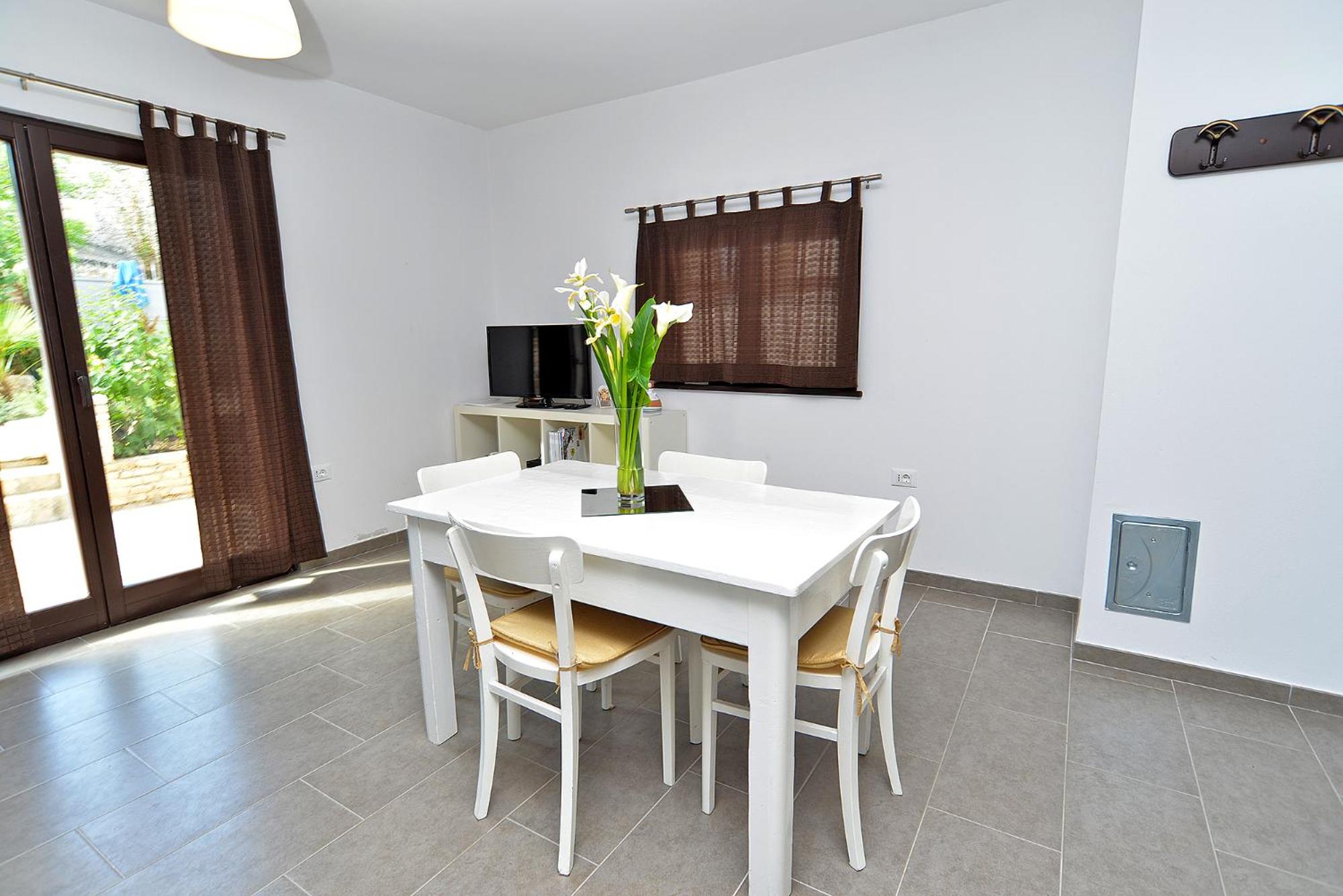 House Marina 682