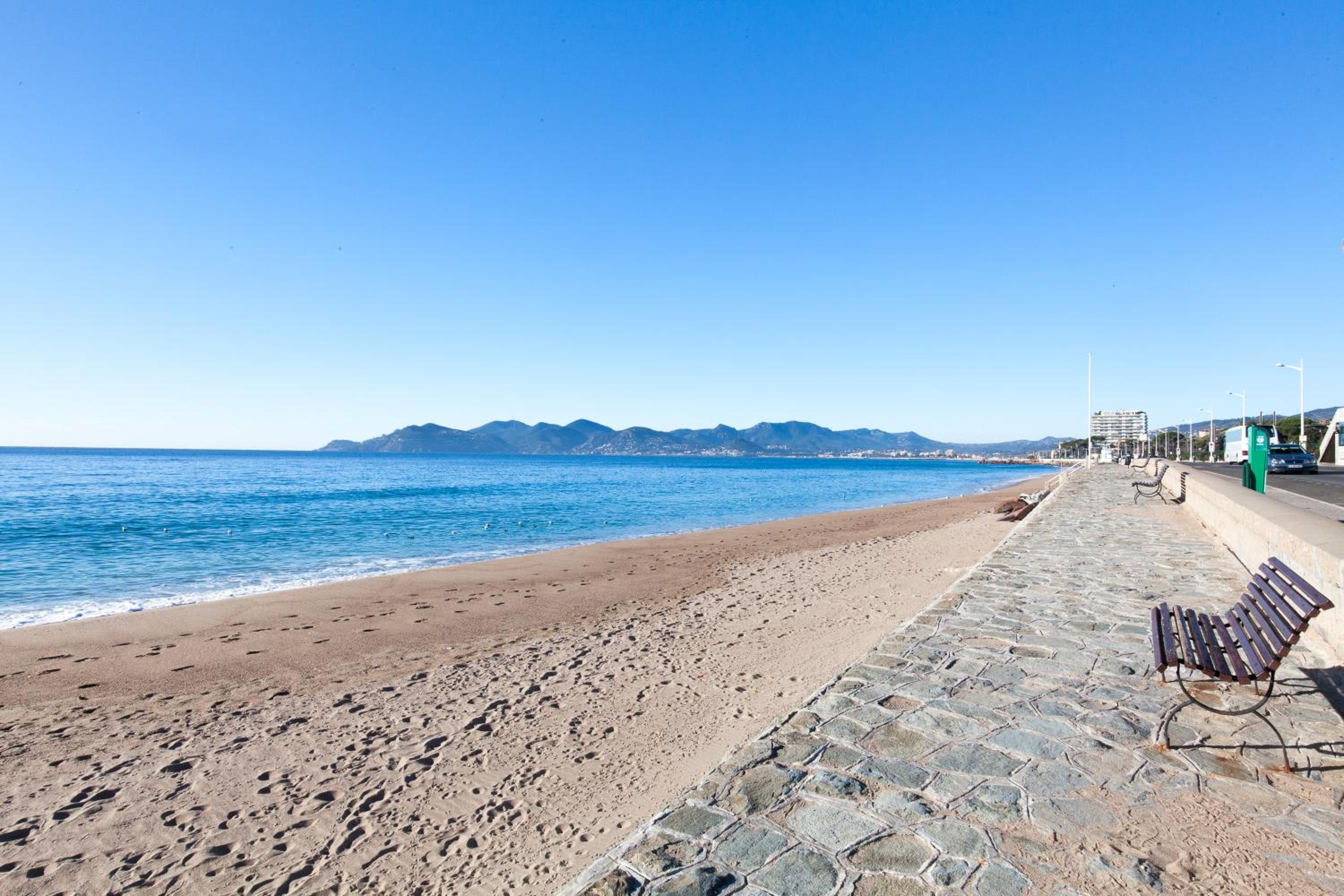 Appartement Cannes vue mer photo 3