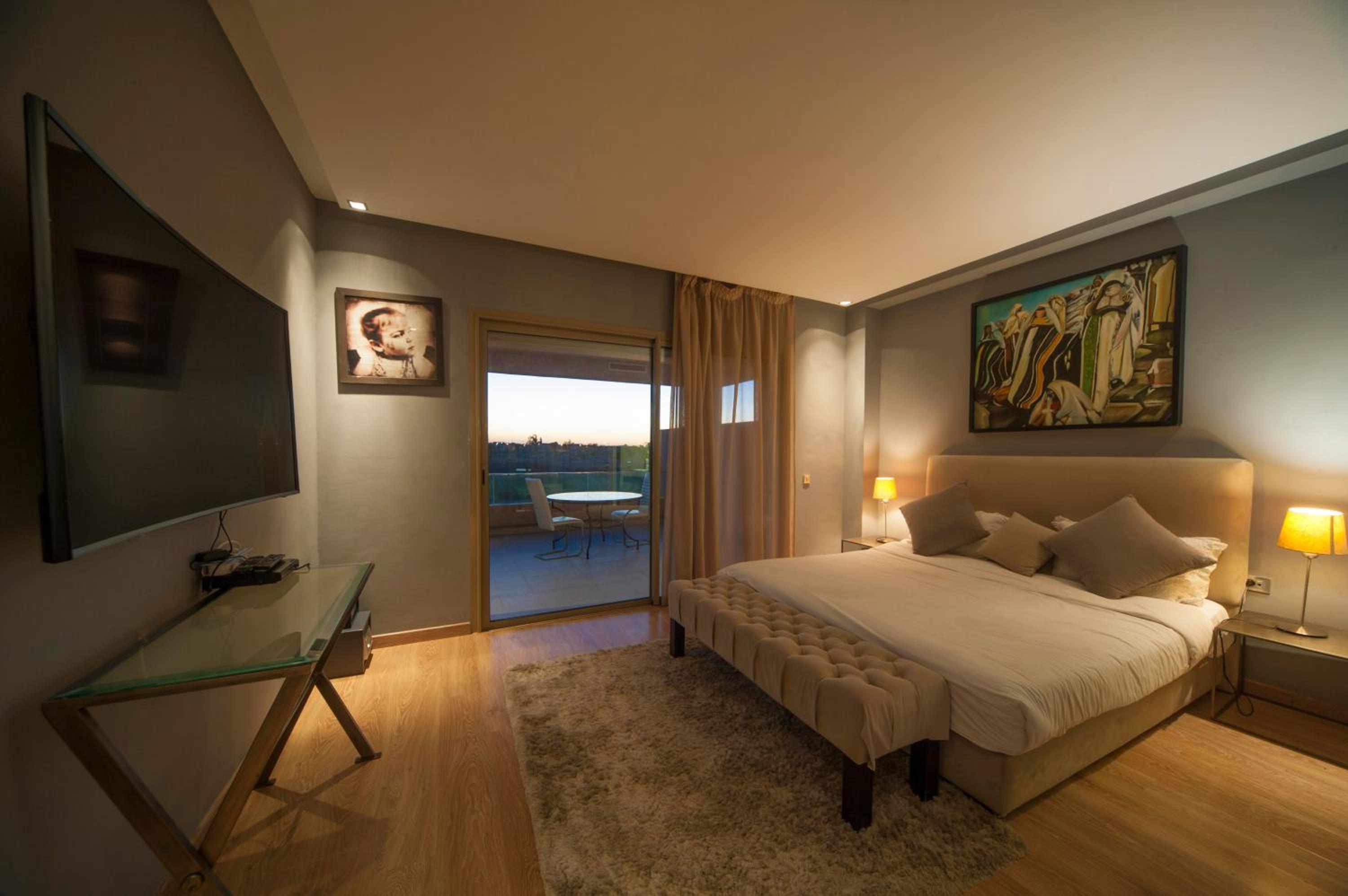 hotel room