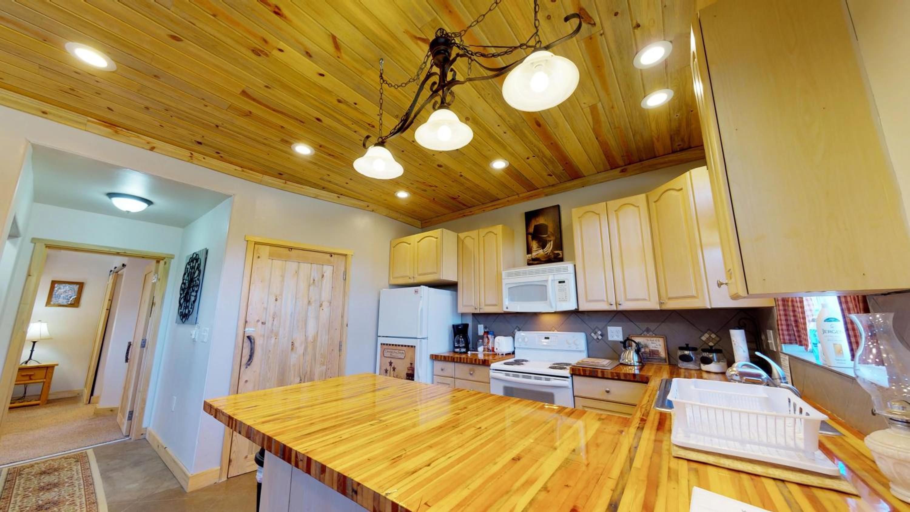 The Cedars Country Cottage, Solitude, Amazing Night Skies!! view 5