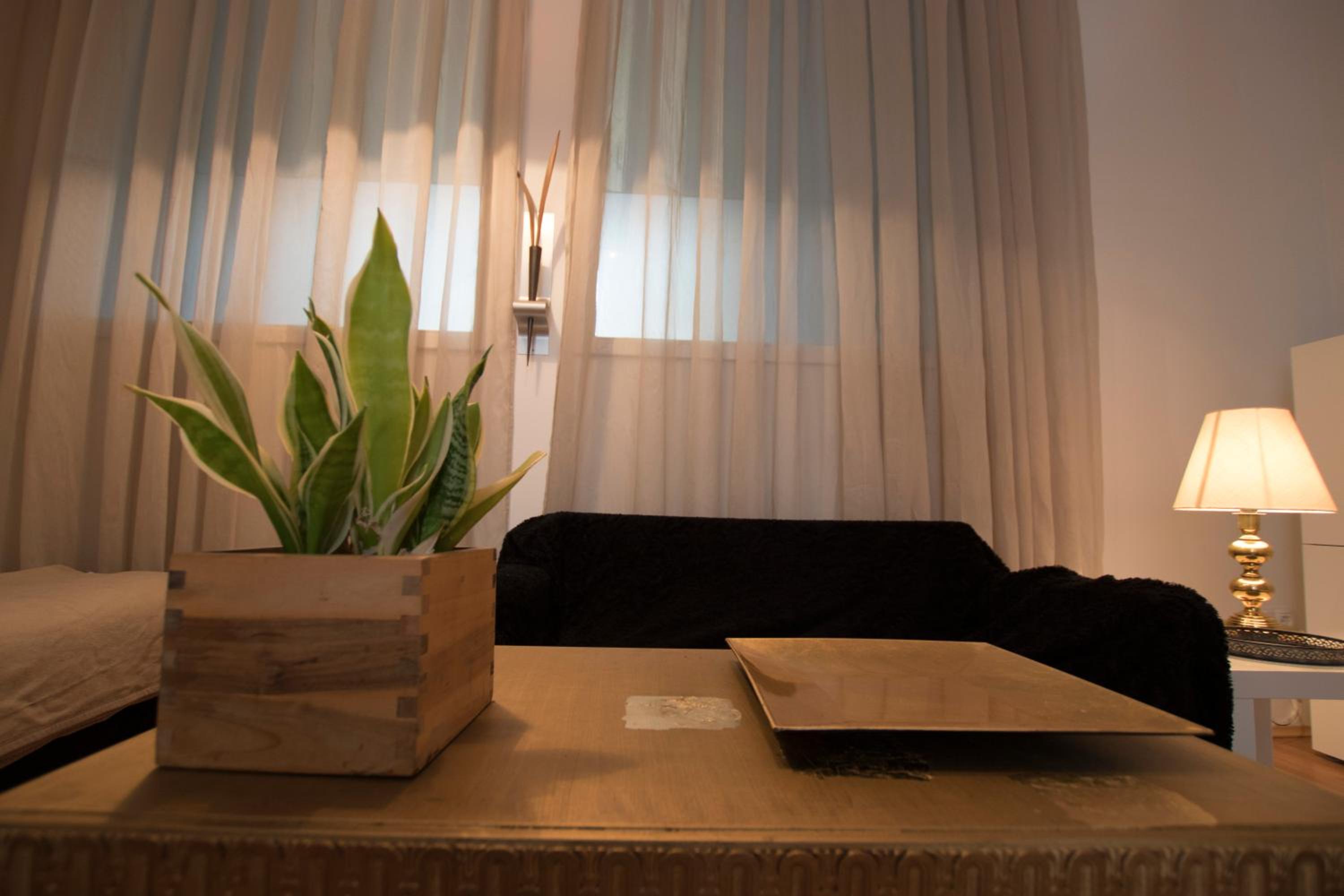 Studio-Apartments & möblierte Wohnungen für Monteure zentral in Mülheim an der Ruhr