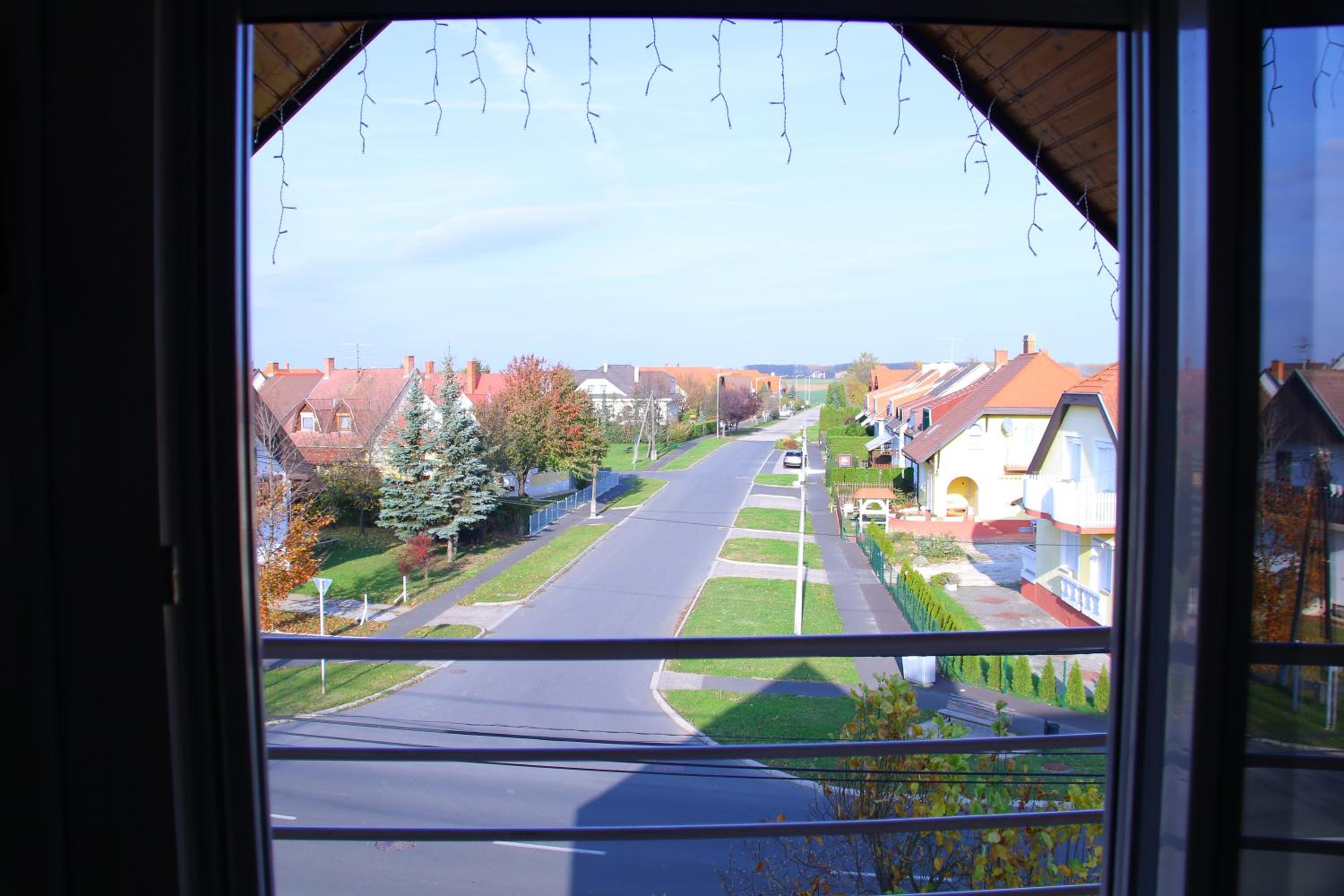 Photo 45