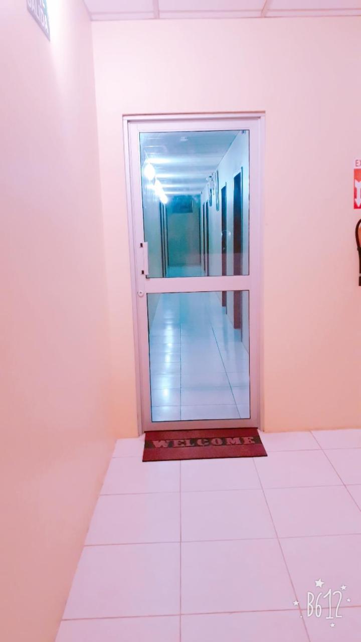 Hostal Montecarlos view 5