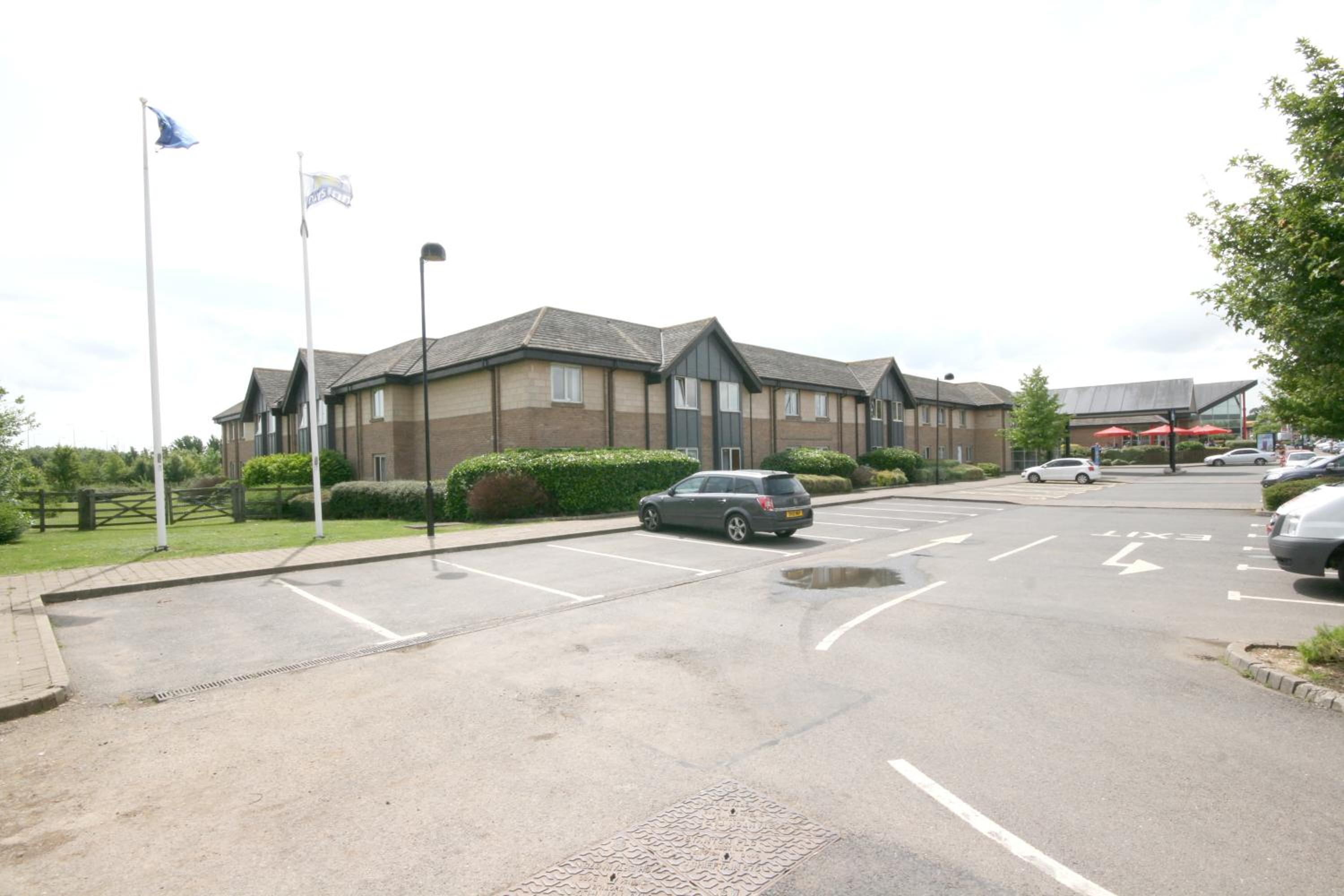 Peterborough Vacations - Days Inn Peterborough - Property Image 16
