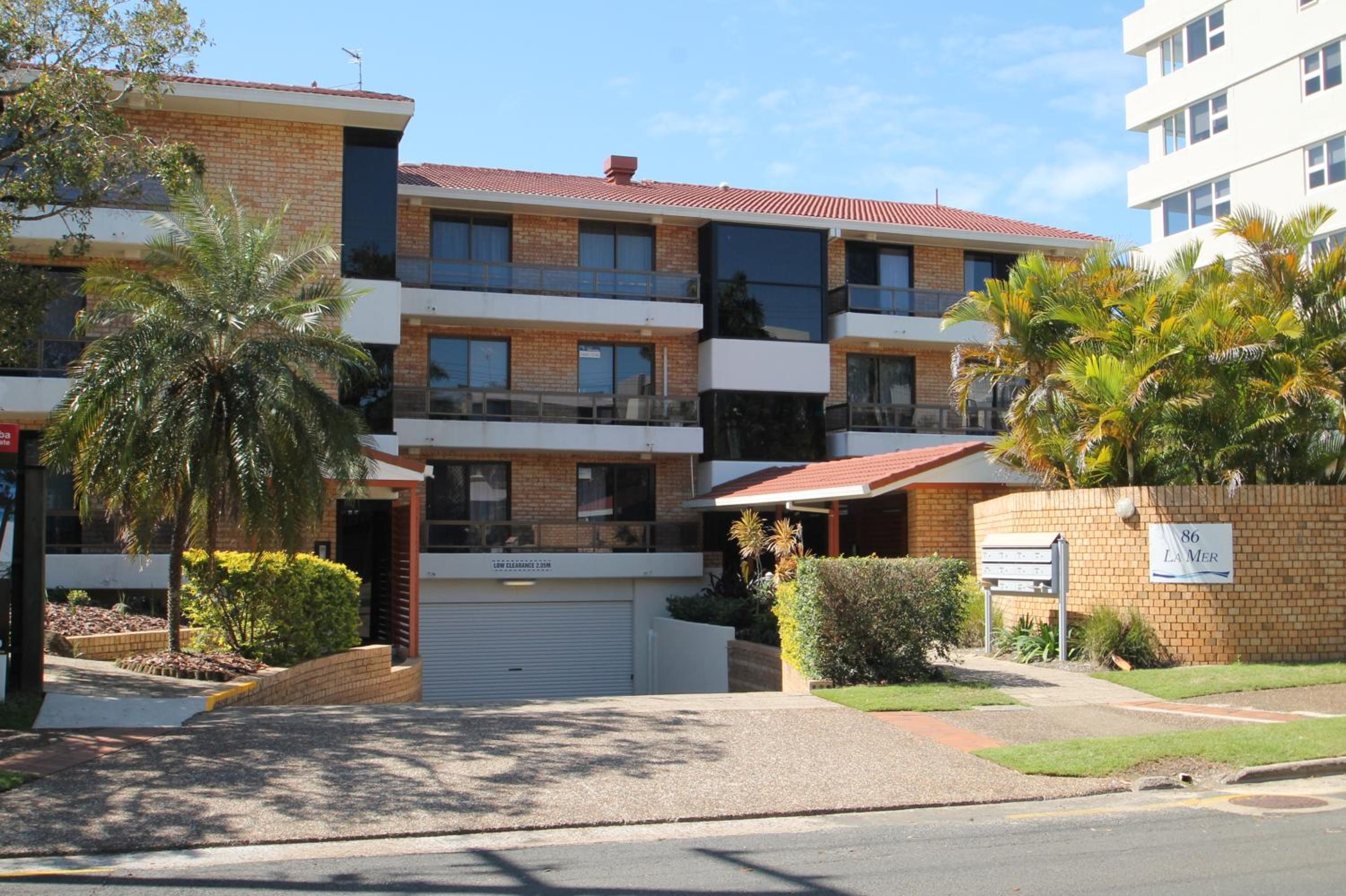 La Mer Holiday Apartments