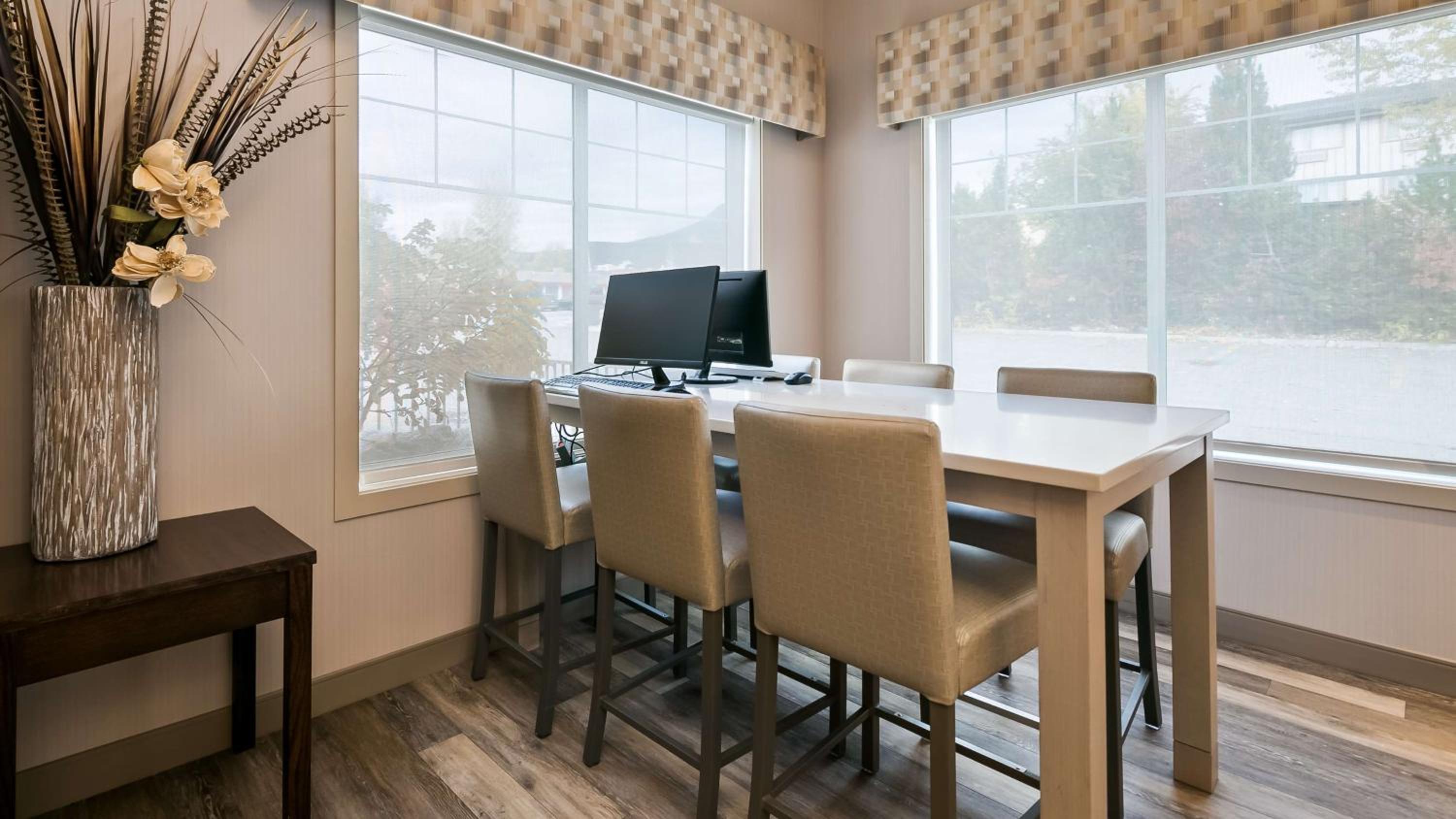 Golden Vacations - Best Western Mountainview Inn - Property Image 18