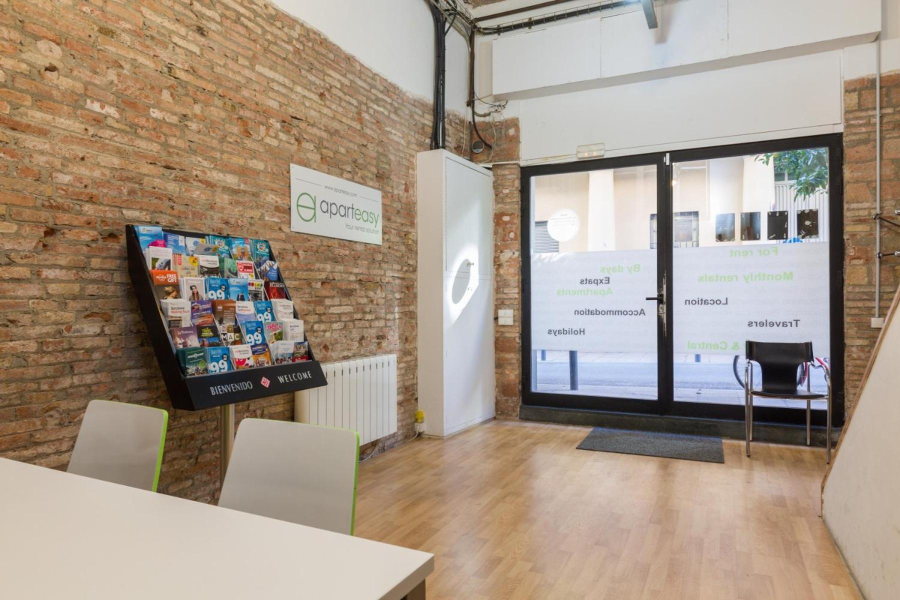 ApartEasy - Gracia Apartments