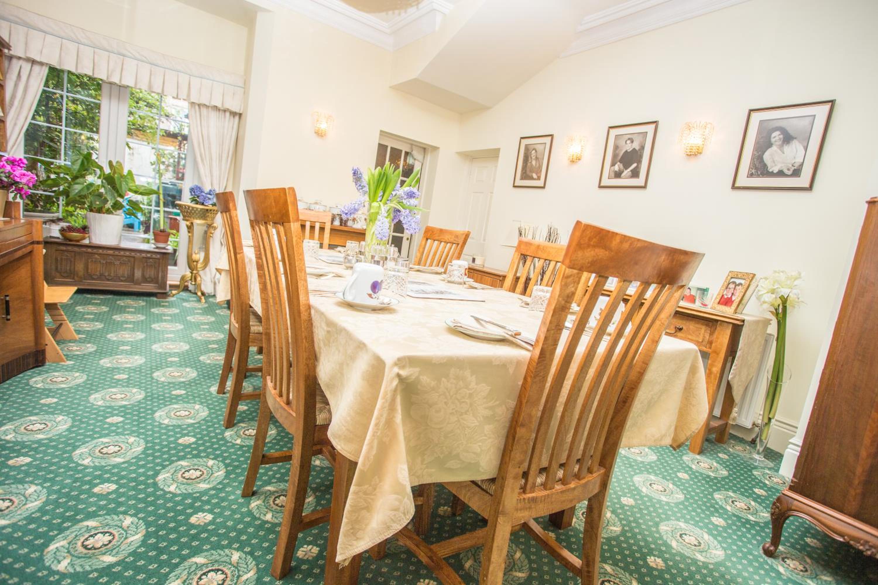 Park Lodge Guest House view 4
