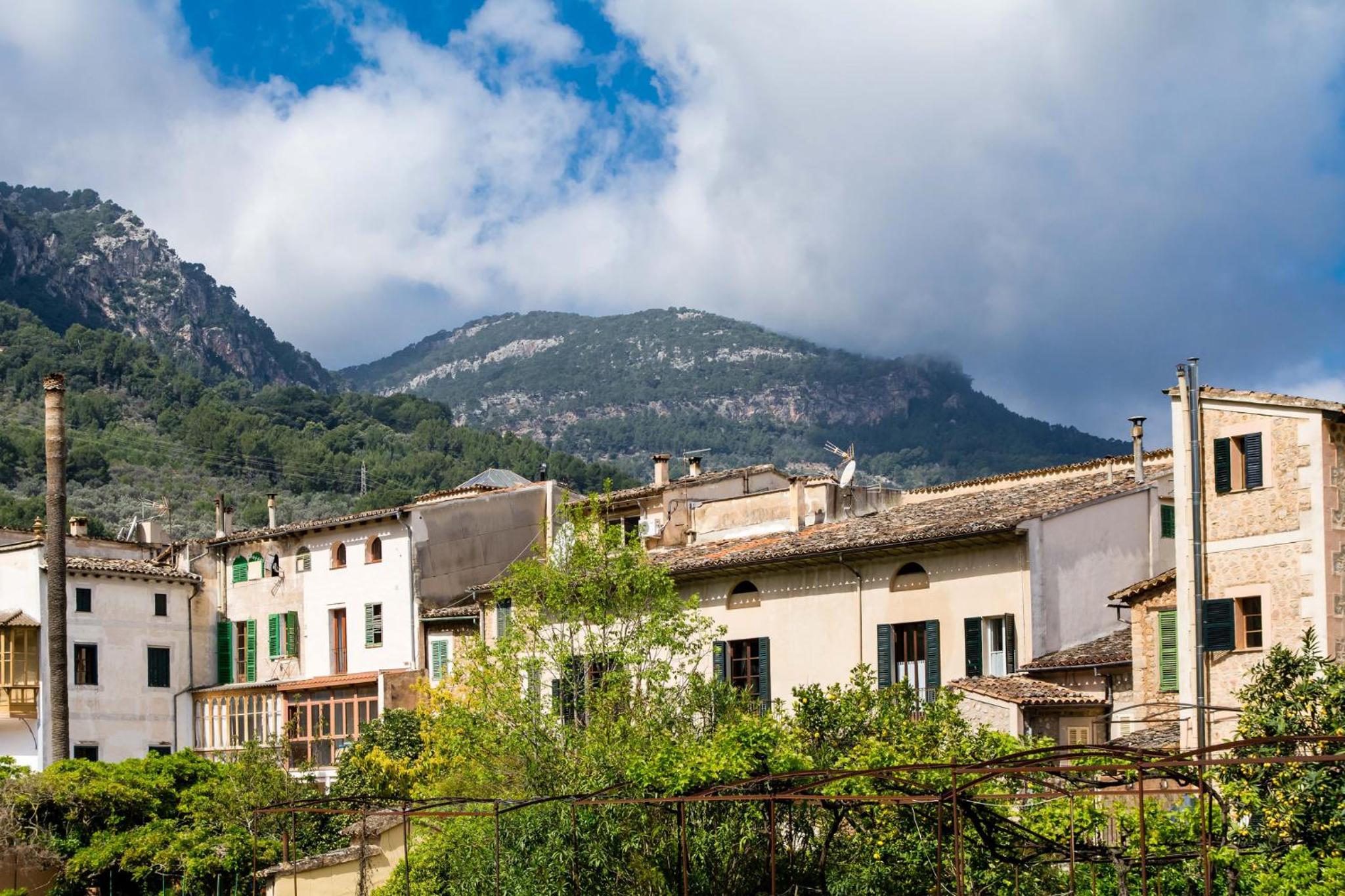Hostel Sóller view 2