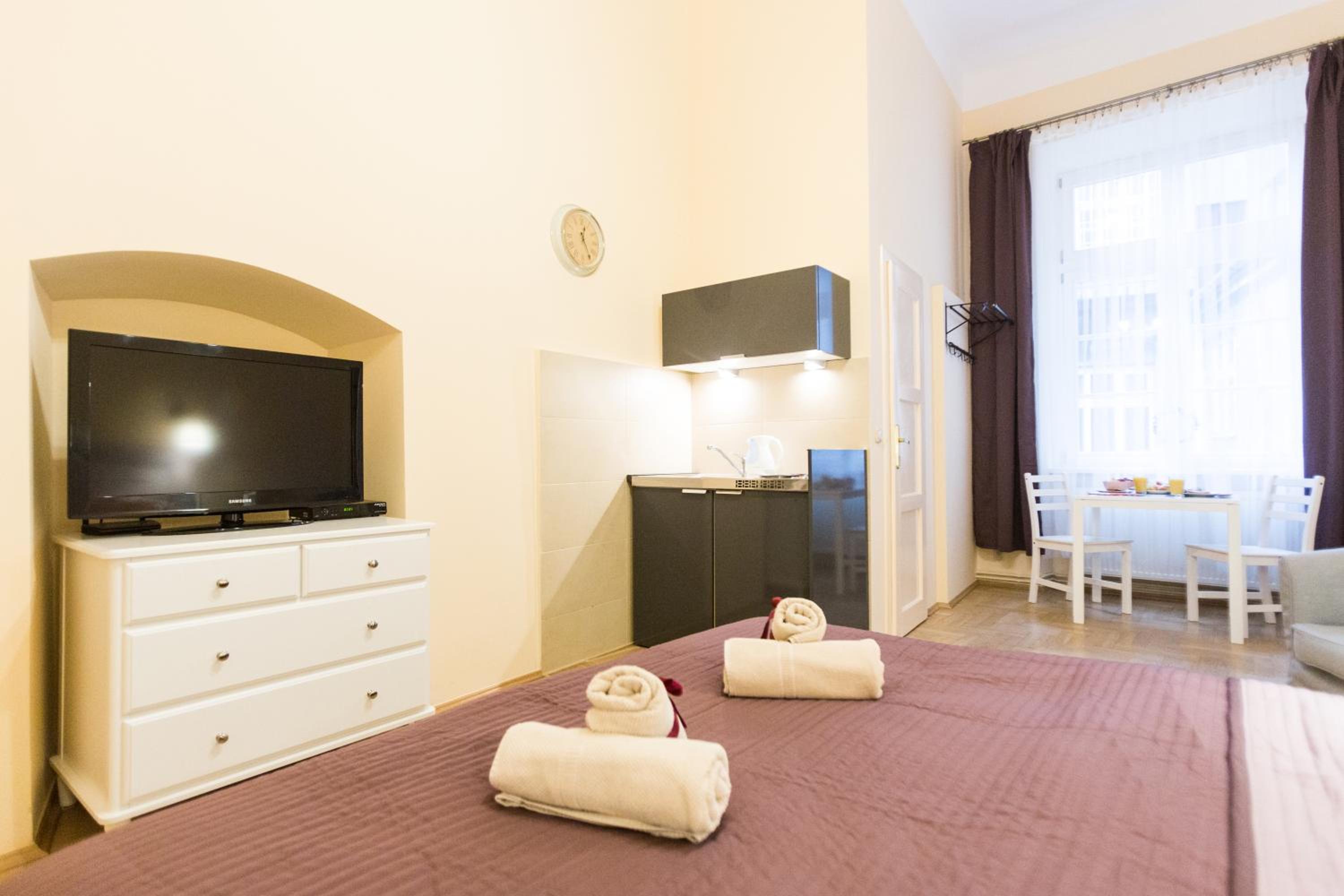 Apartments Roman