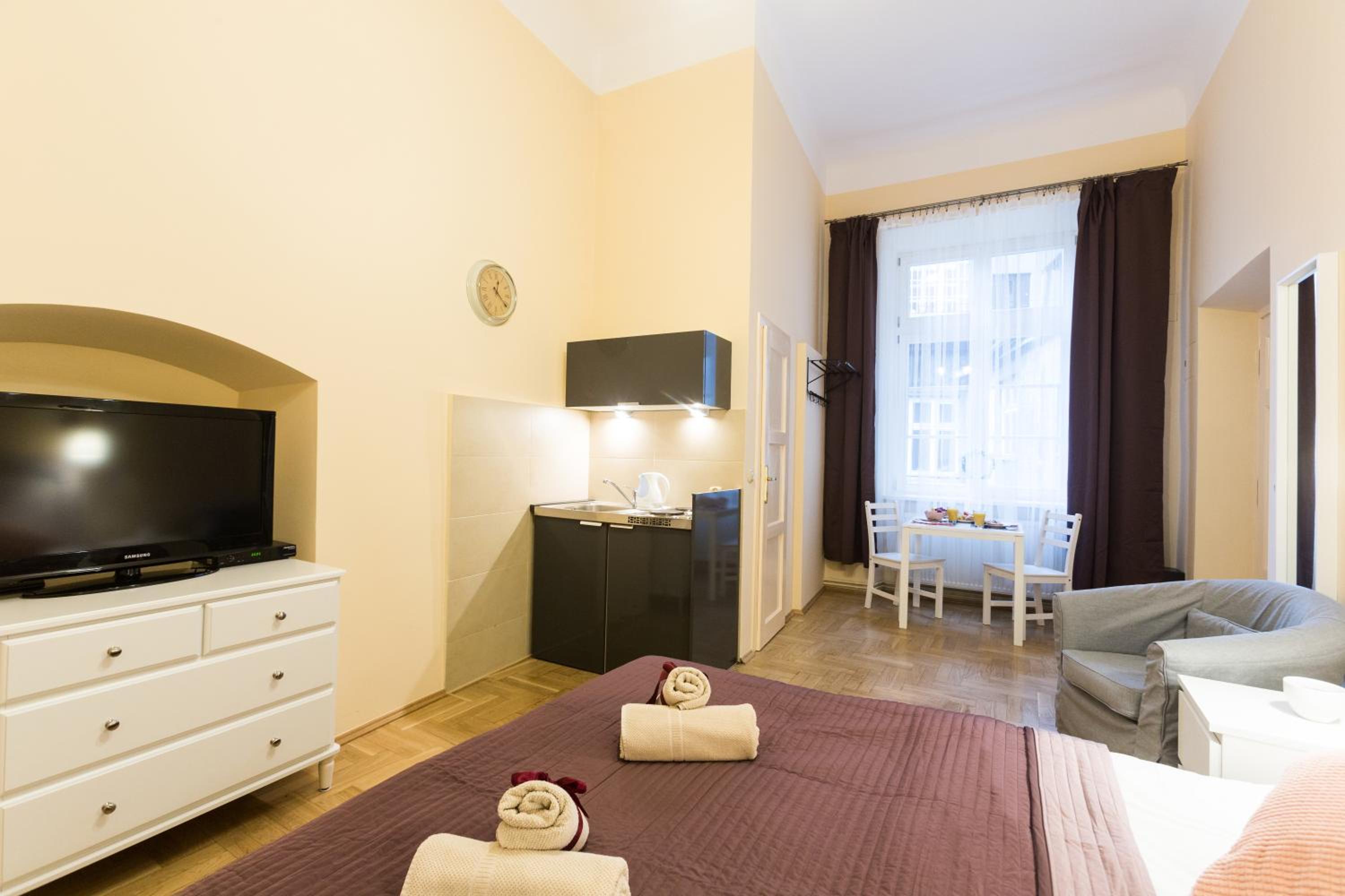 Apartments Roman
