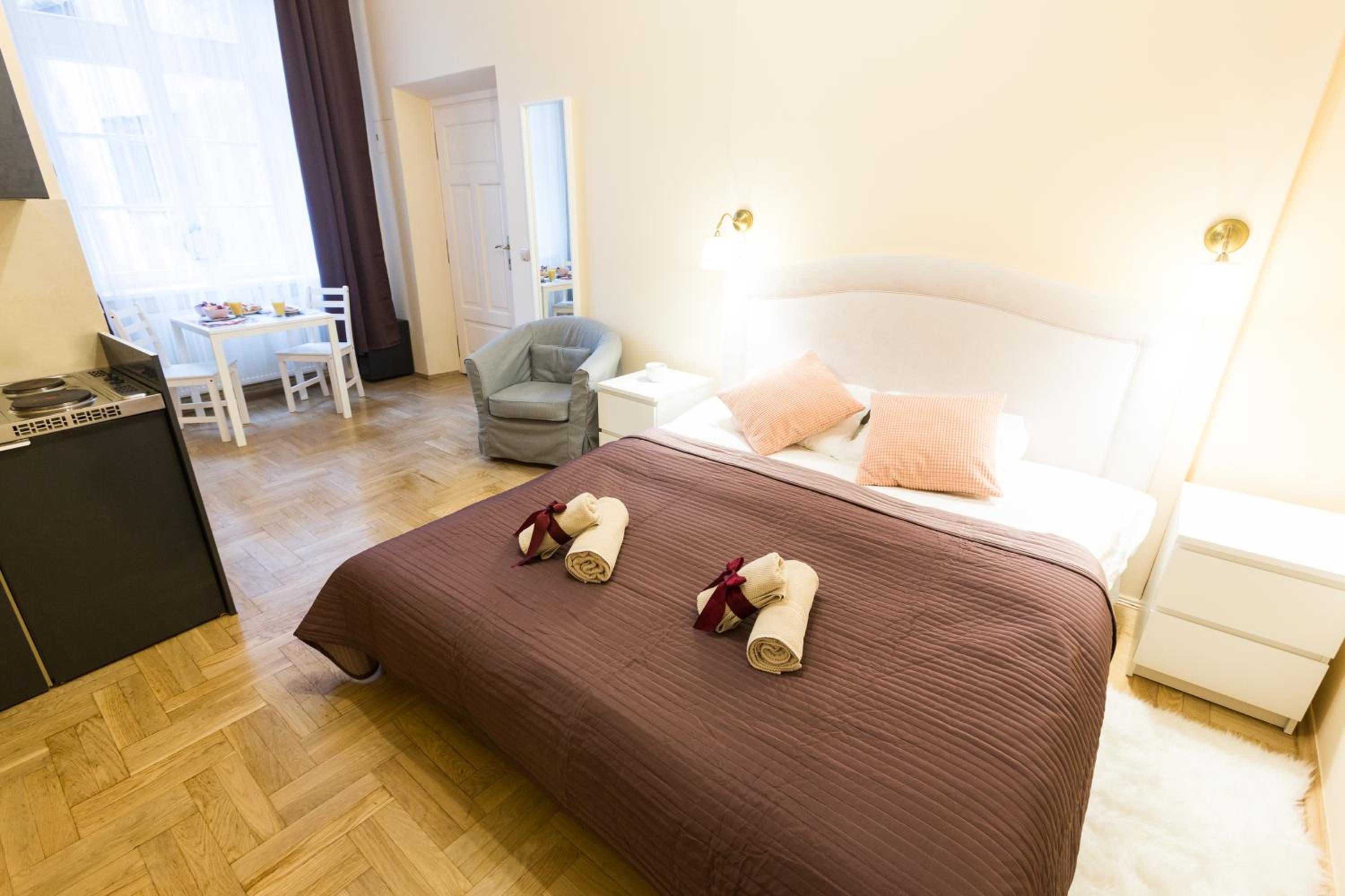 Apartments Roman