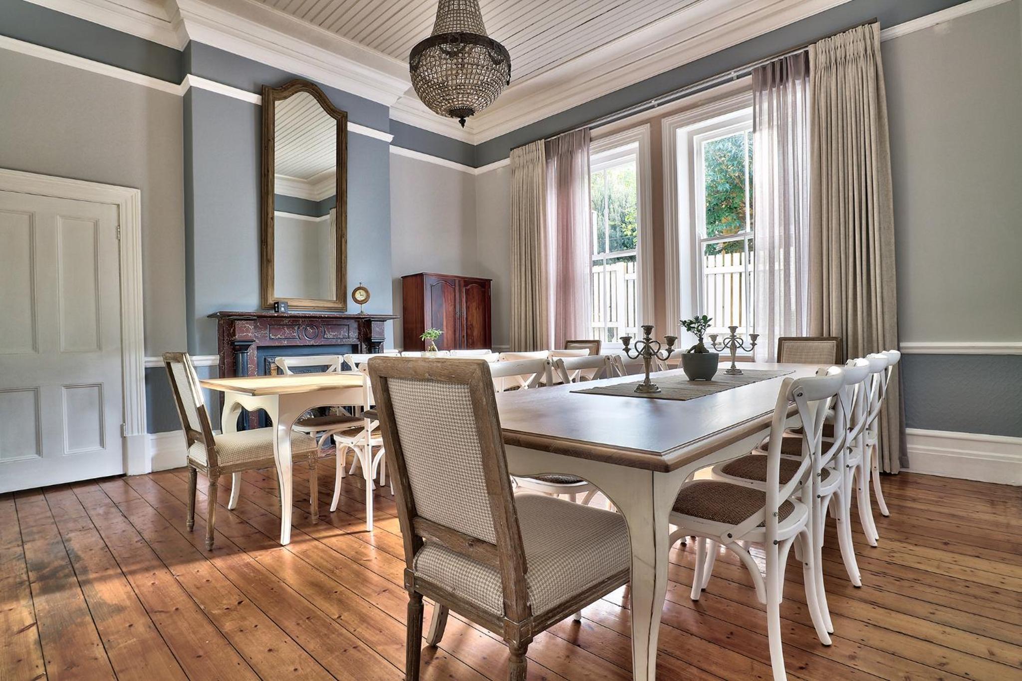 Parker Cottage Guesthouse - Image 3