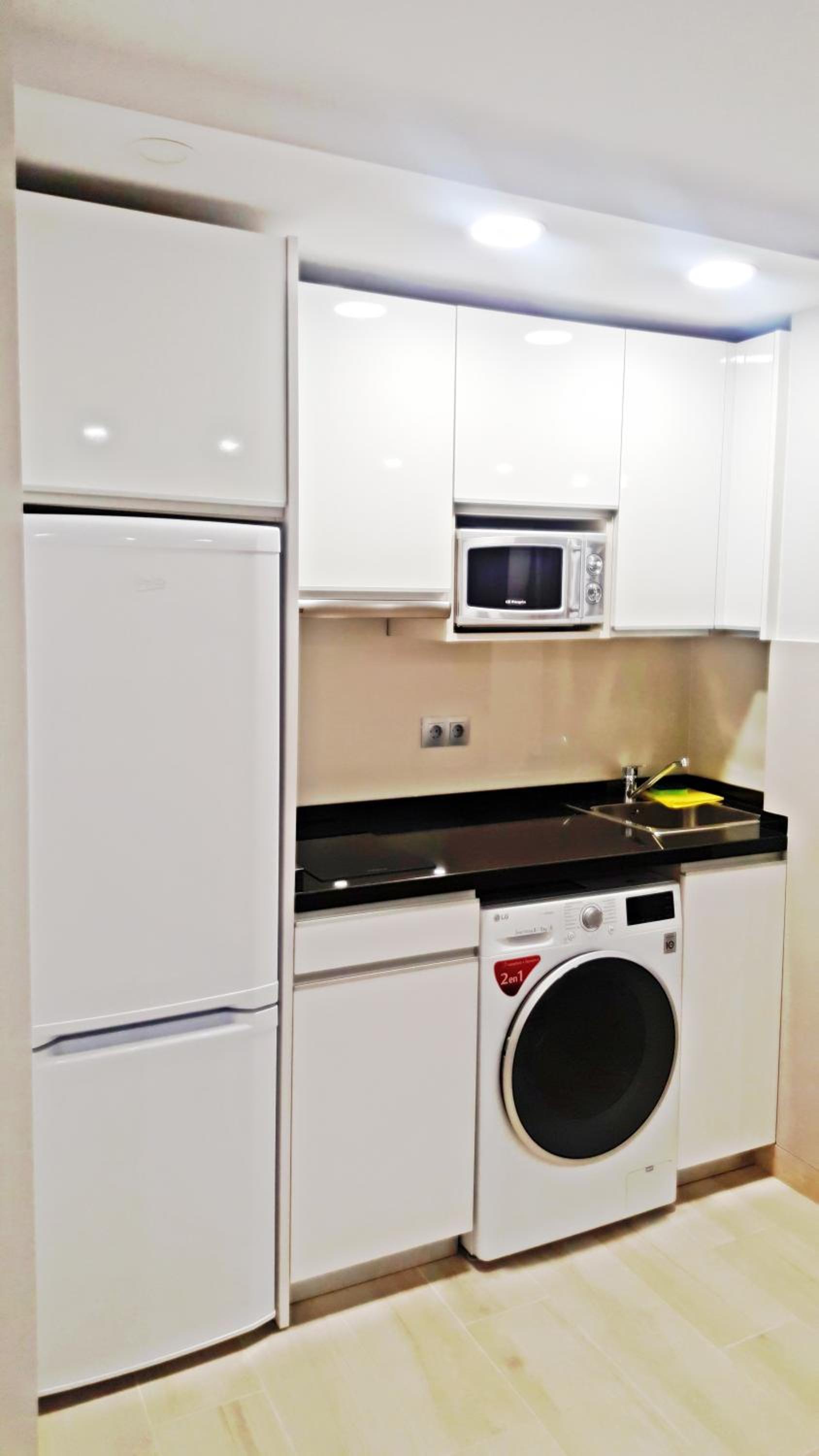 Modern & Stylish Loft with Breathtaking Views FREE WIFI - Close to the sea