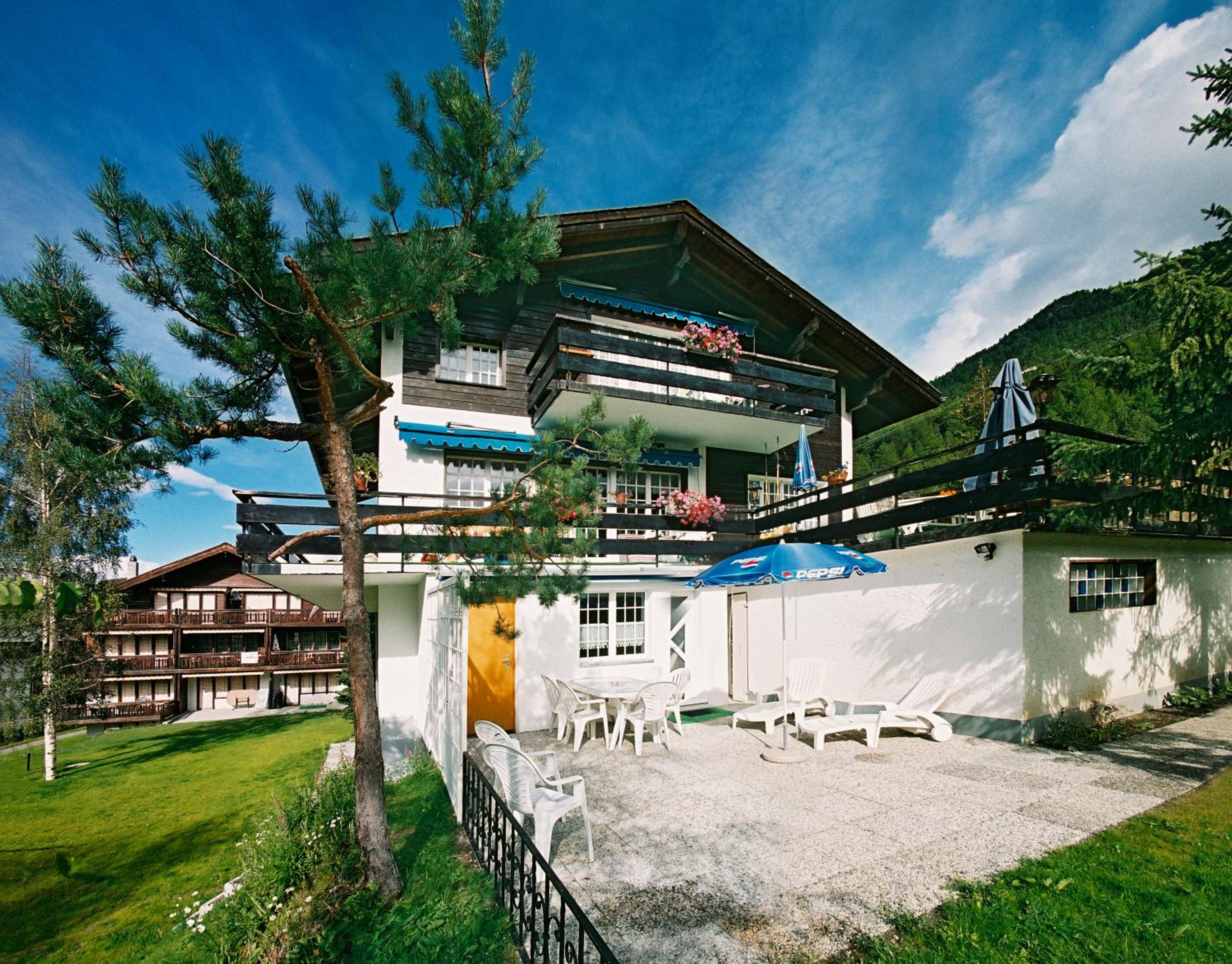Ferienwohnung Edelweiss view 2